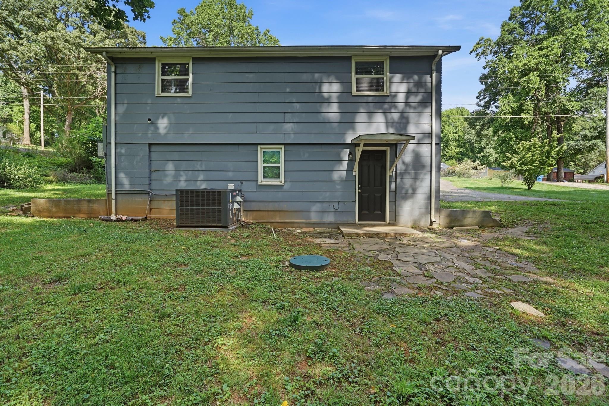 1120 Rita Avenue — Statesville