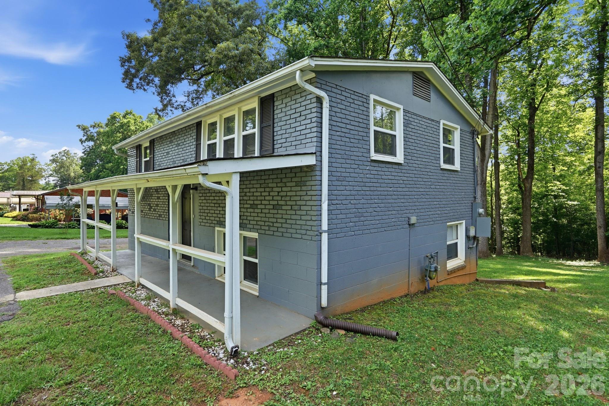 1120 Rita Avenue — Statesville