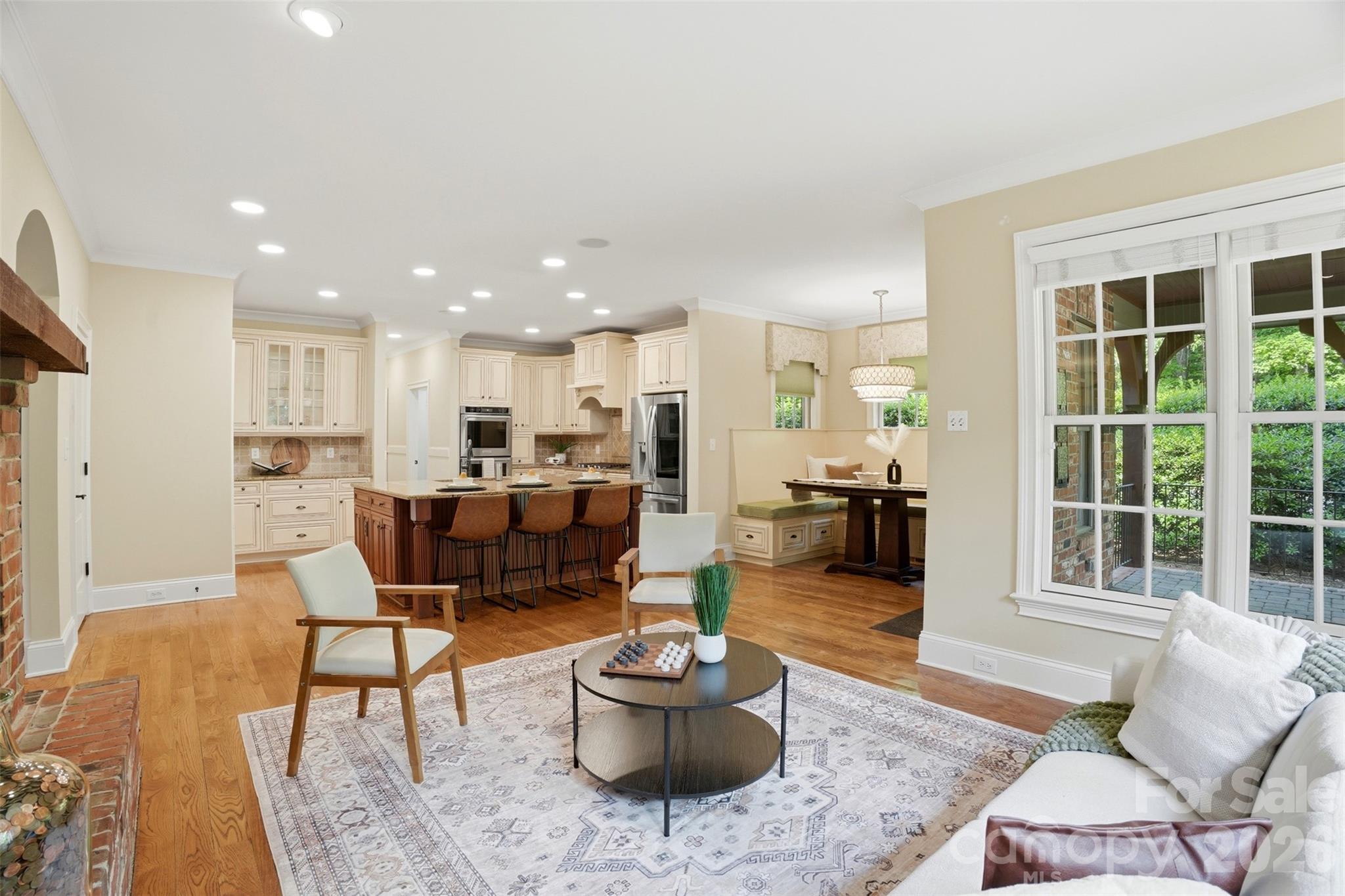 1405 Elmsford Lane — Matthews
