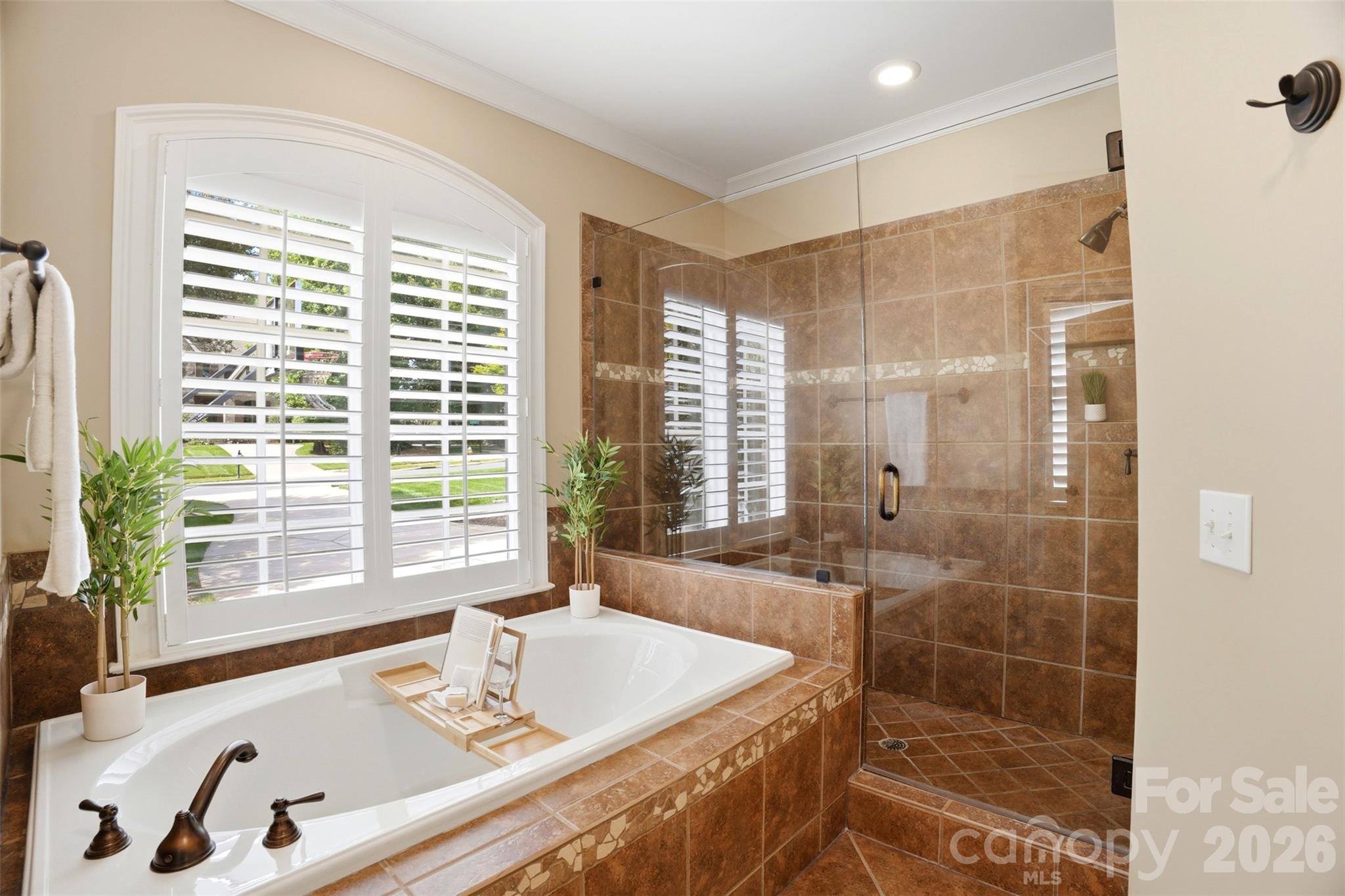 1405 Elmsford Lane — Matthews