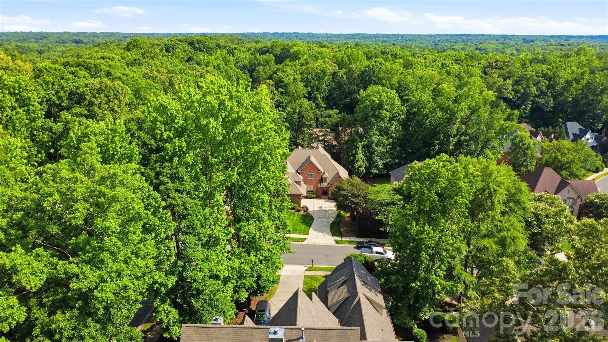 1405 Elmsford Lane — Matthews