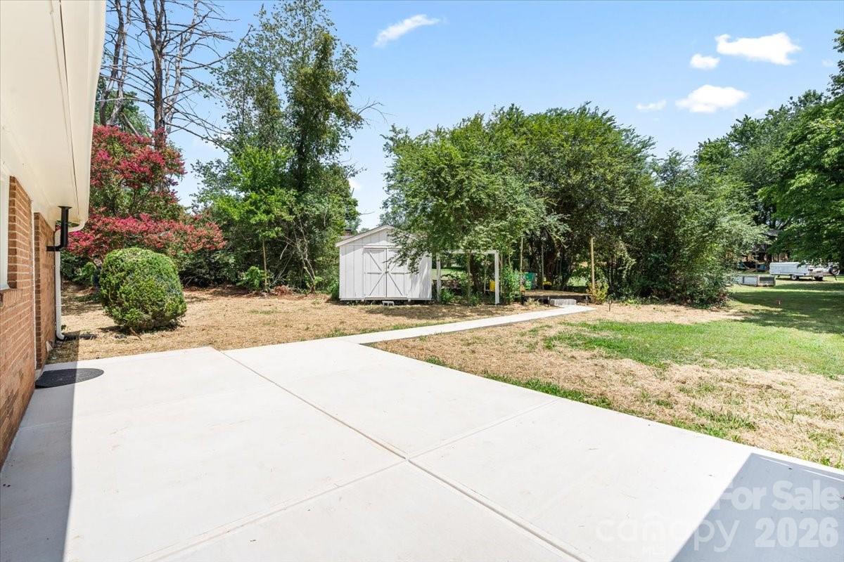 1614 Kenmore Drive — Statesville