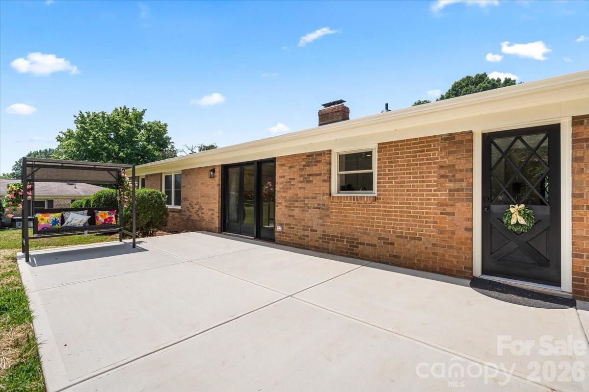 1614 Kenmore Drive — Statesville
