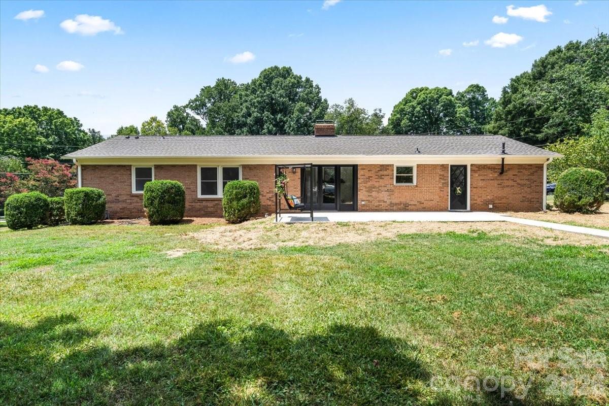 1614 Kenmore Drive — Statesville