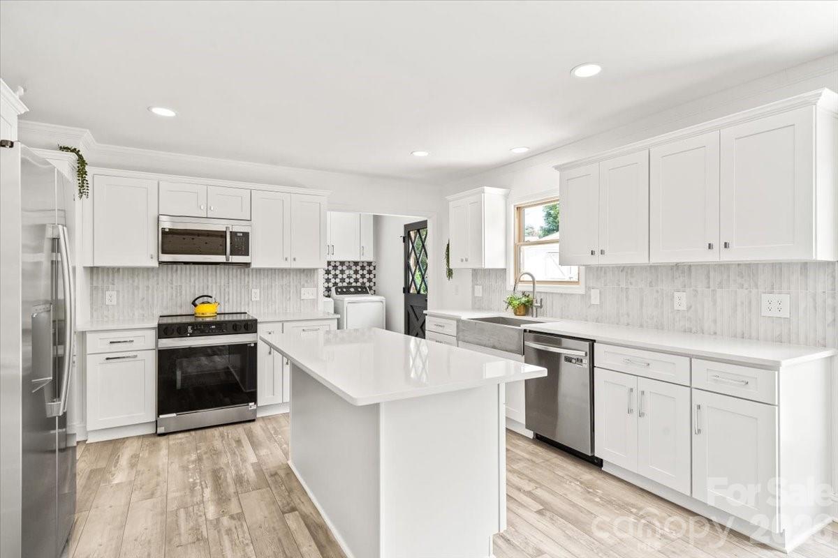 1614 Kenmore Drive — Statesville