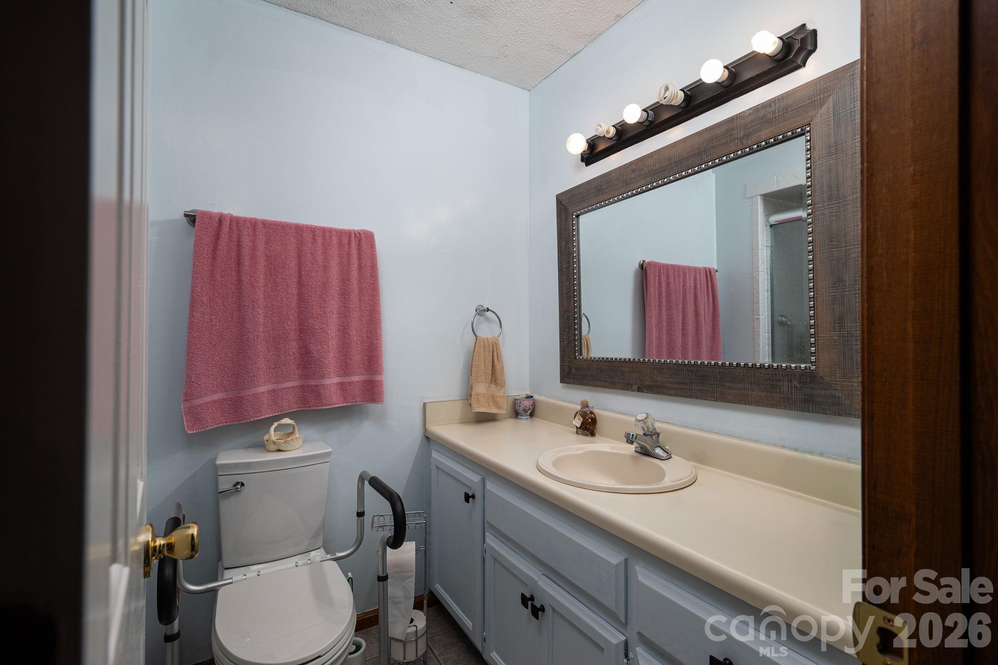 3815 Wild Cherry Road — Shelby