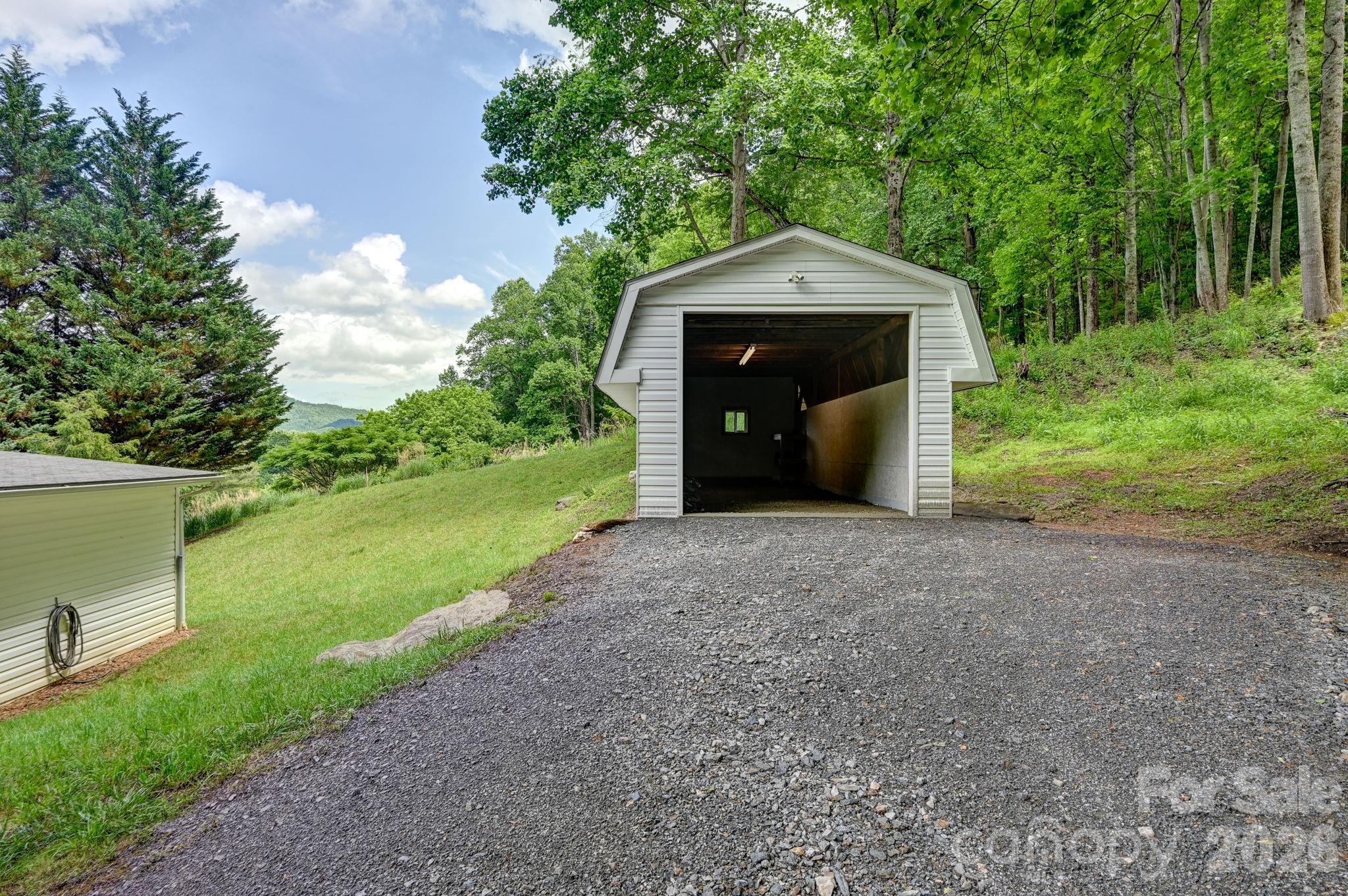 1191 Fisher Branch Road — Marshall