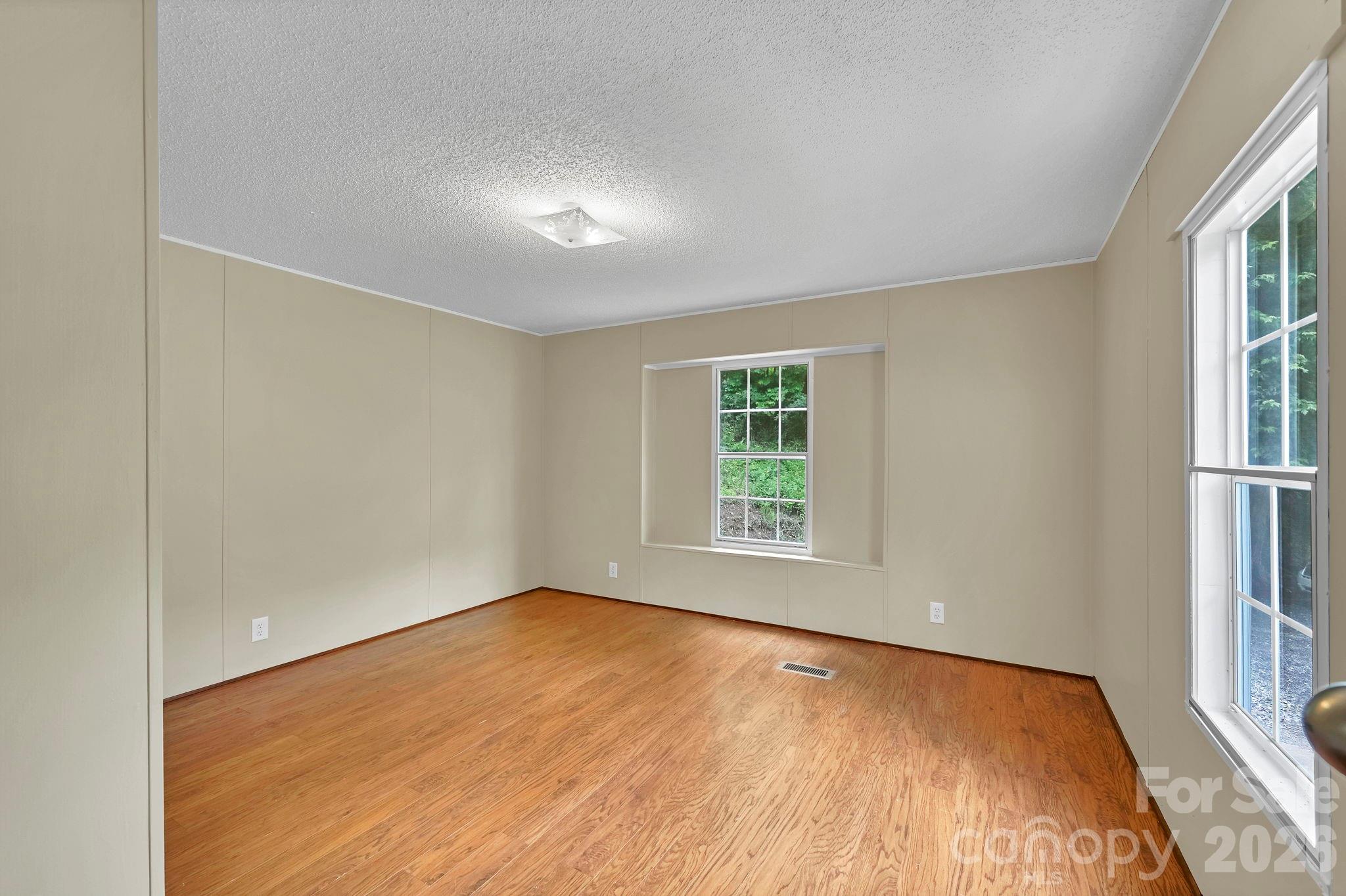 1191 Fisher Branch Road — Marshall