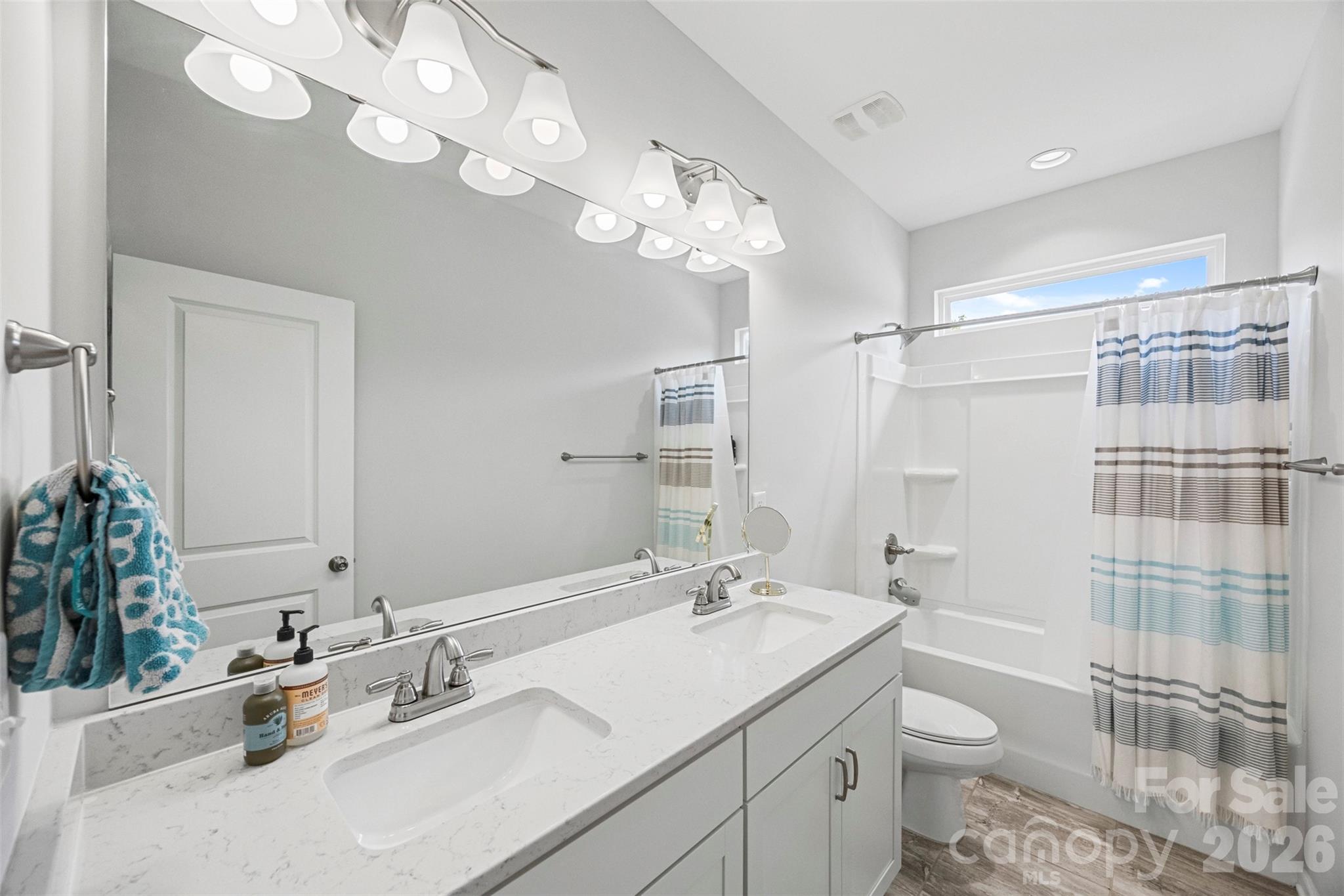 240 Cramerton Mills Parkway — Cramerton