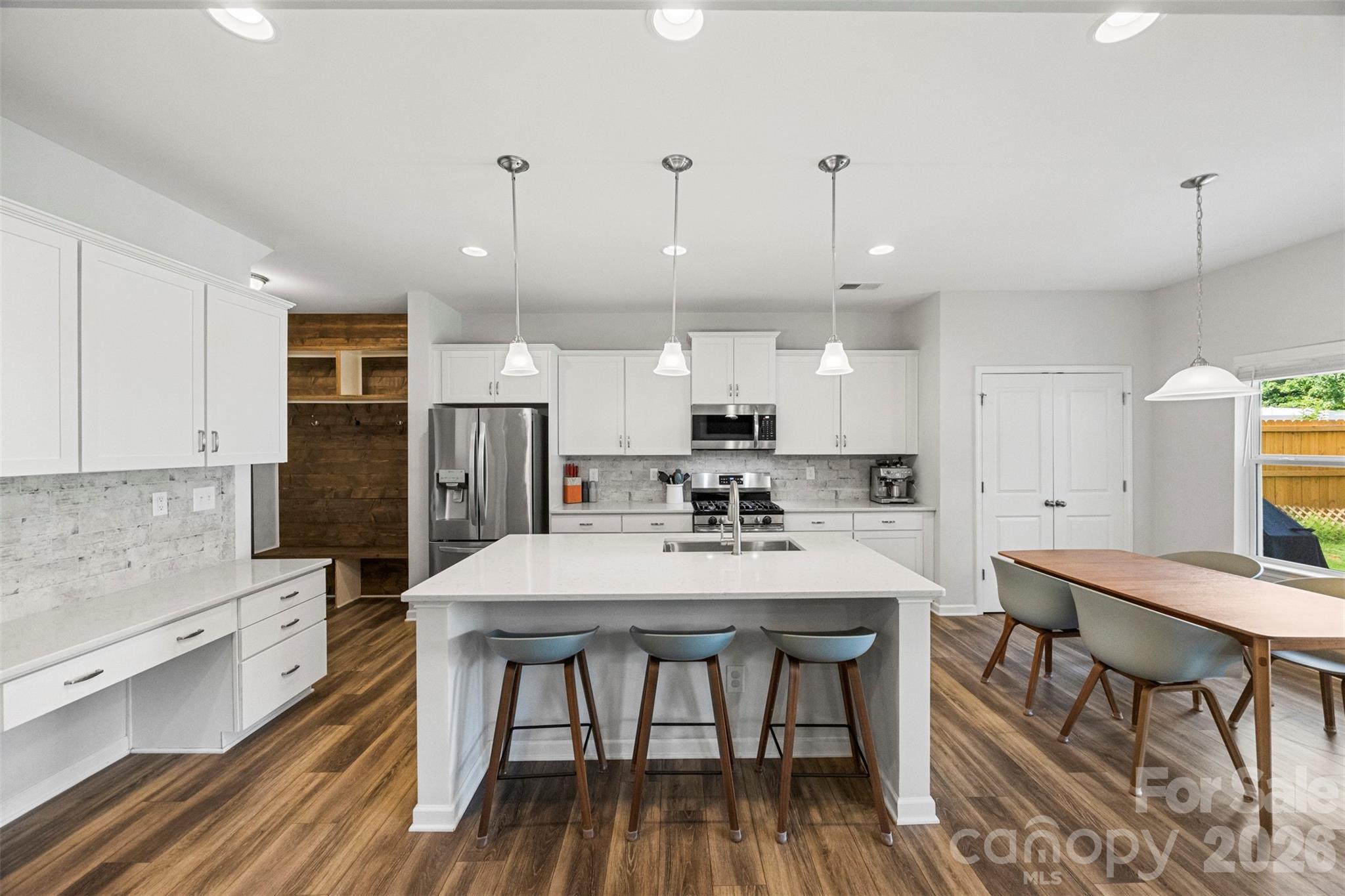 240 Cramerton Mills Parkway — Cramerton