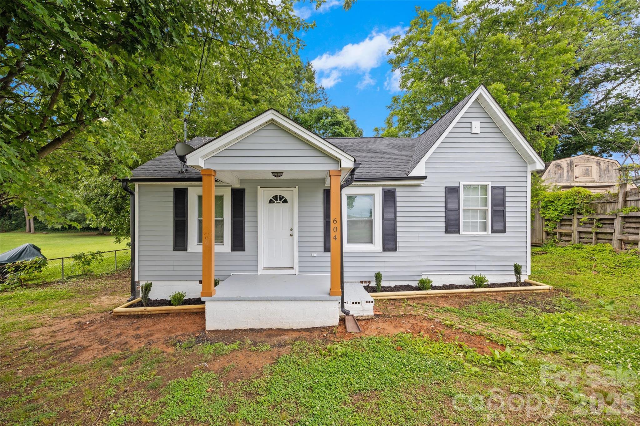604 Mauney Avenue — Kings Mountain