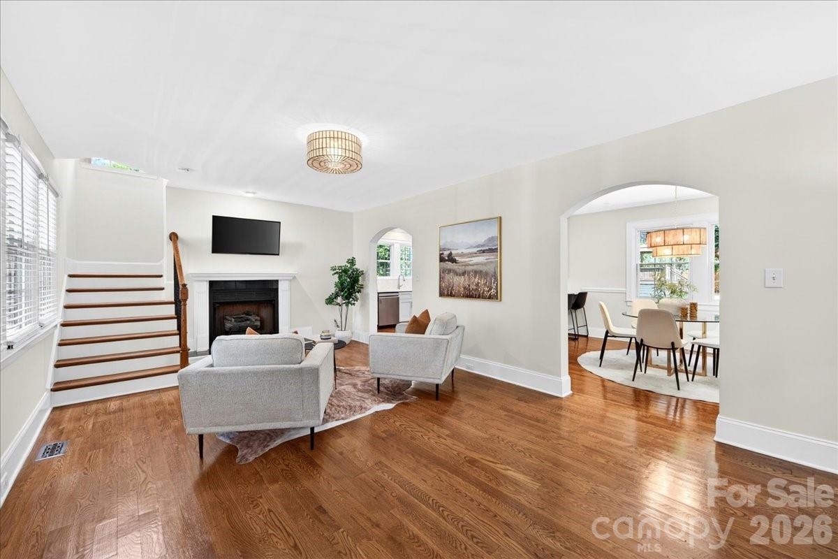 1333 Woodland Drive — Charlotte