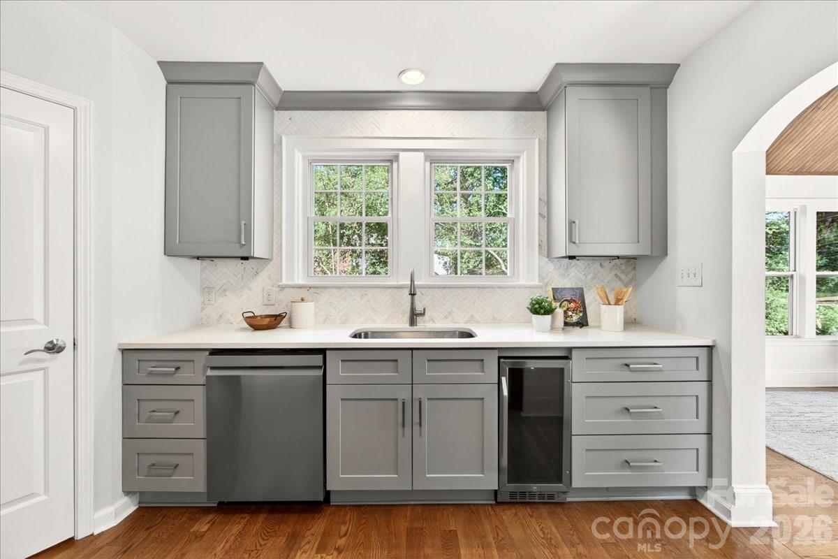 1333 Woodland Drive — Charlotte