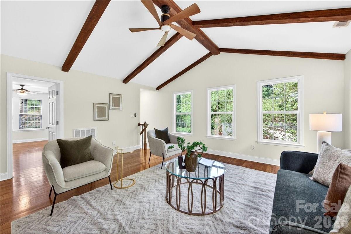 1333 Woodland Drive — Charlotte