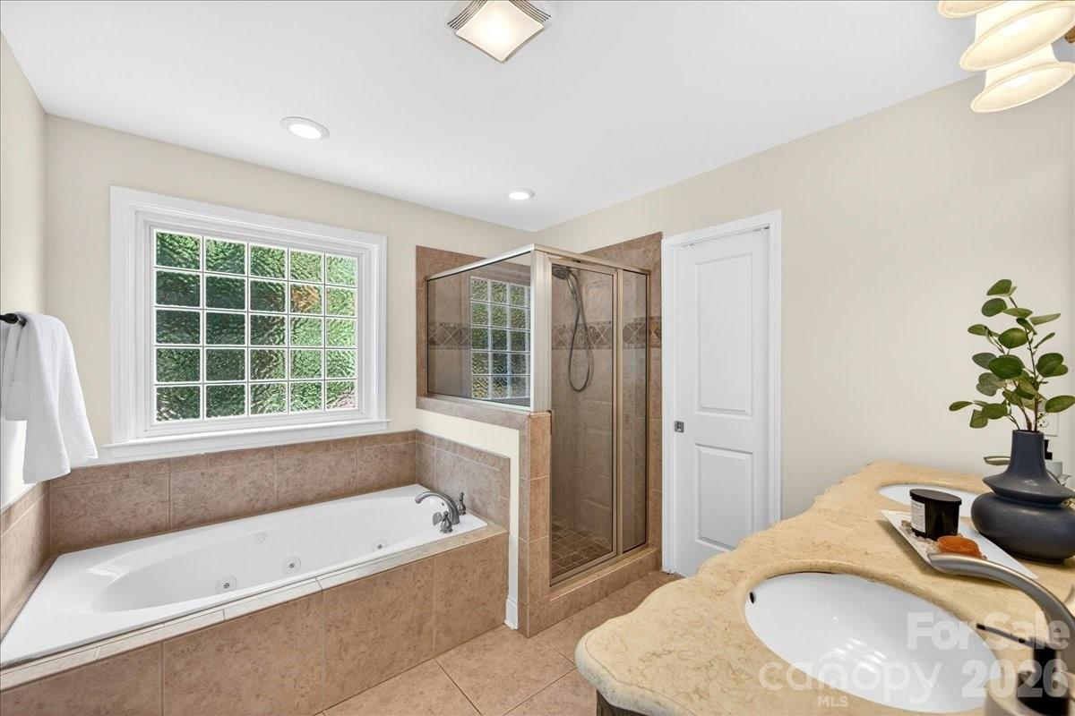 1333 Woodland Drive — Charlotte
