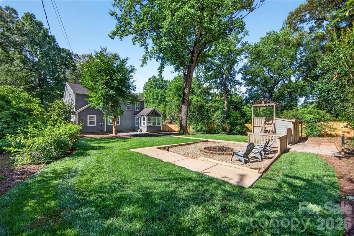 1333 Woodland Drive — Charlotte