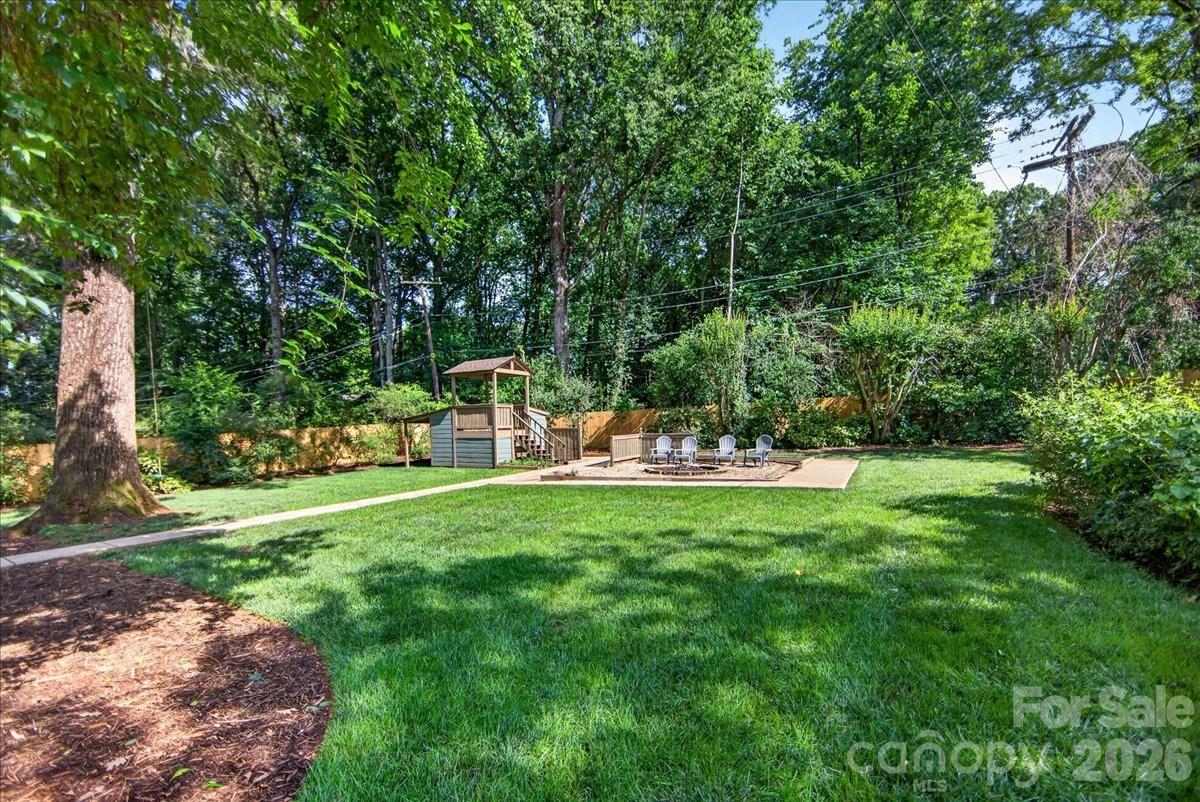 1333 Woodland Drive — Charlotte