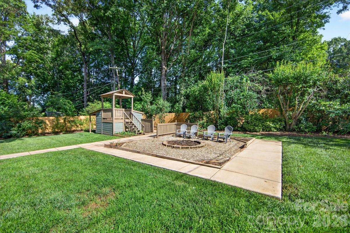 1333 Woodland Drive — Charlotte