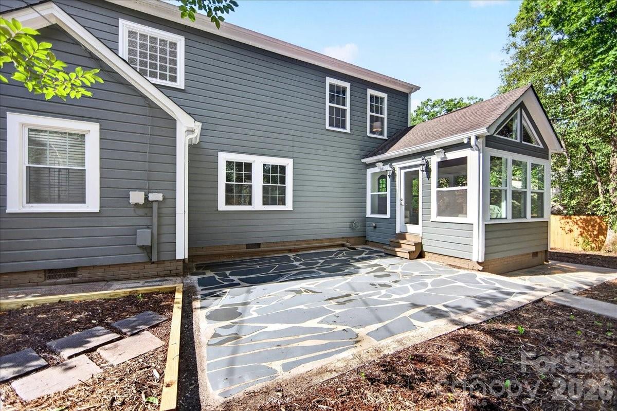 1333 Woodland Drive — Charlotte