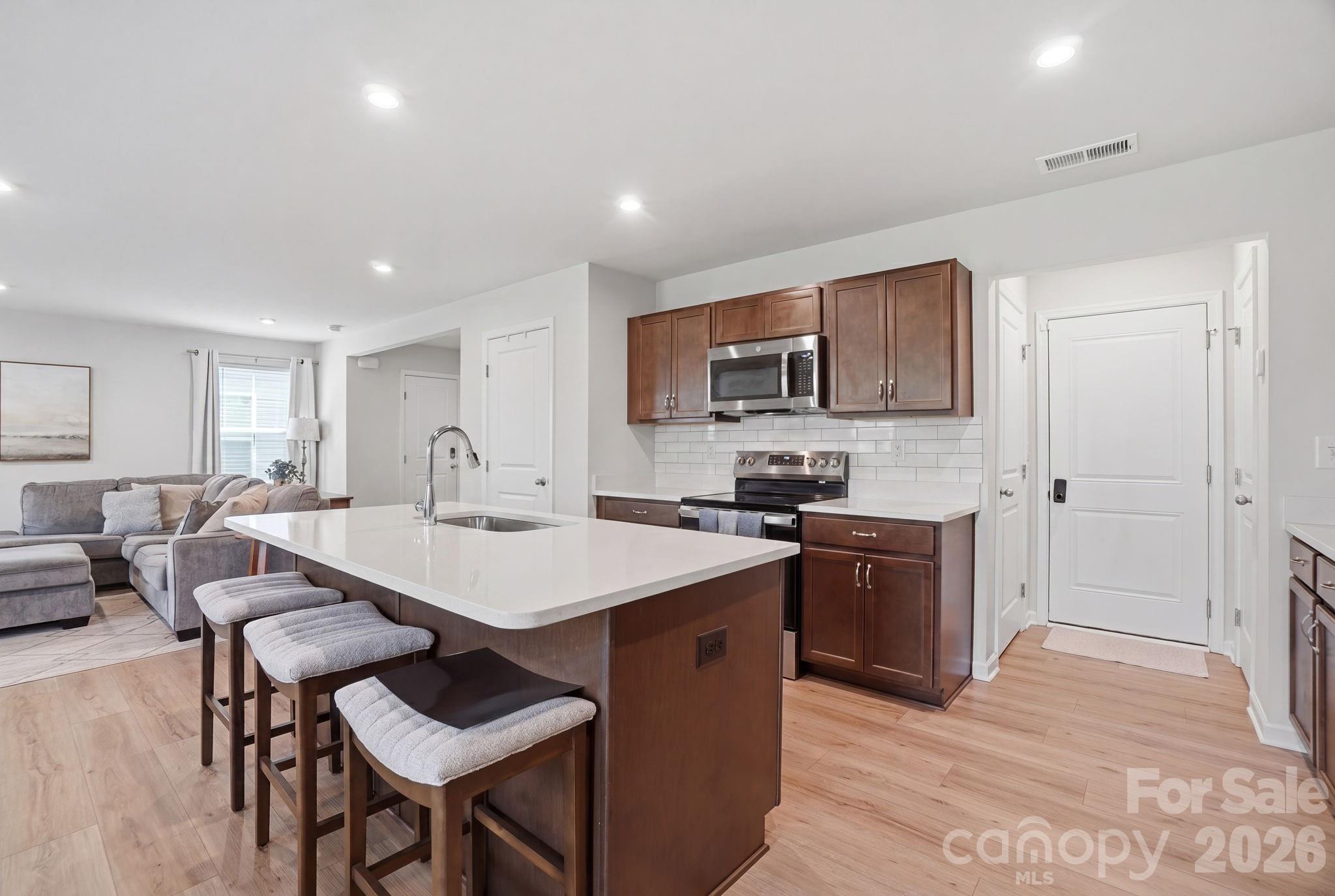 1621 Gutter Branch Drive — Charlotte