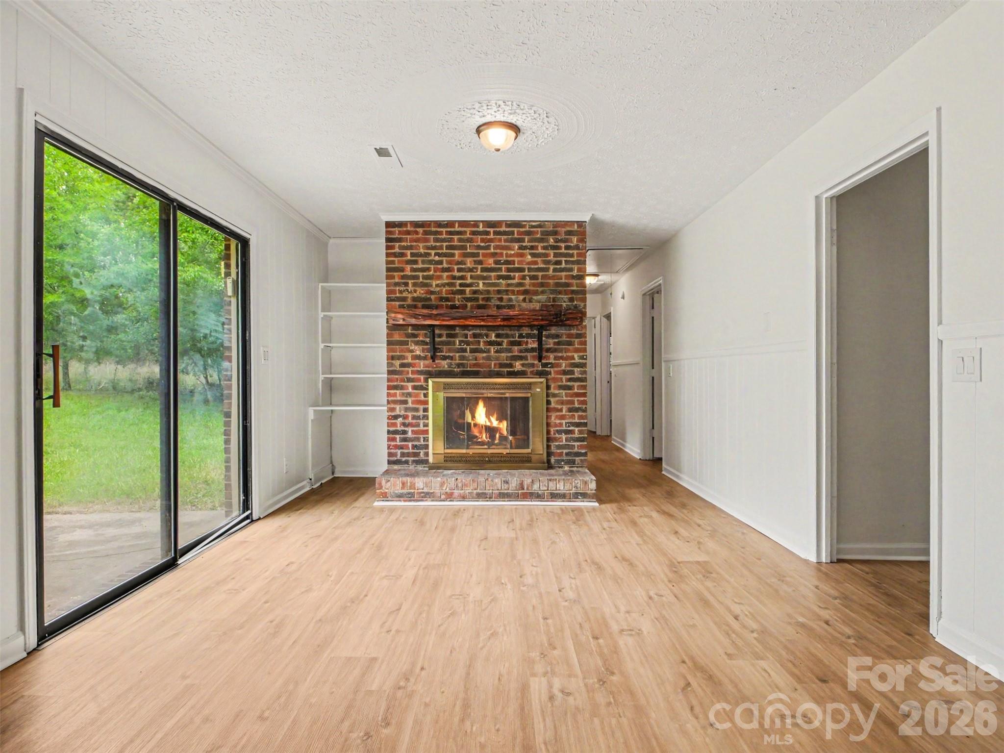 211 Lakeview Road — Cherryville