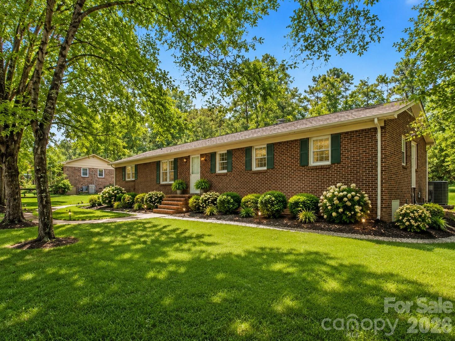 211 Lakeview Road — Cherryville