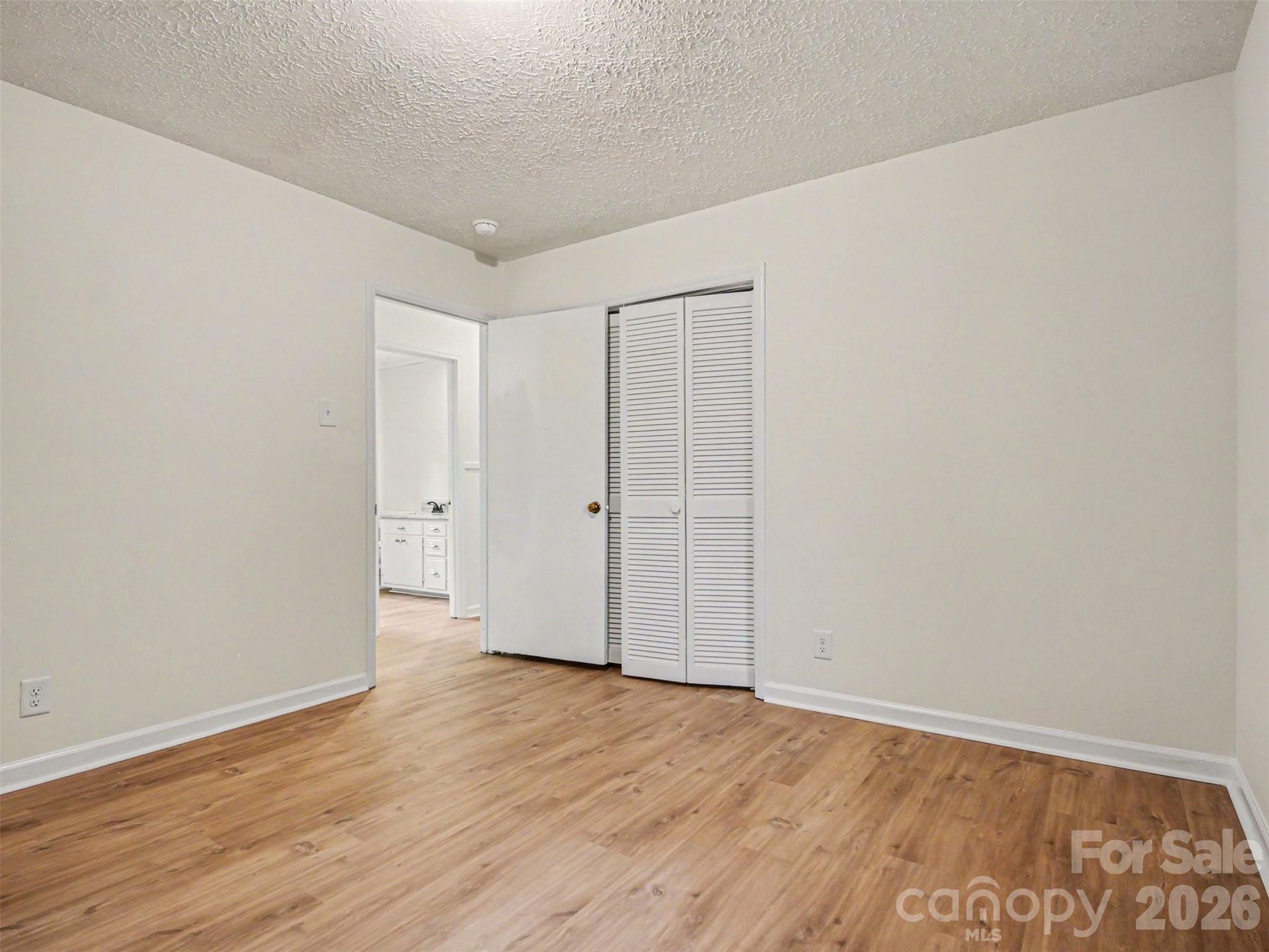 211 Lakeview Road — Cherryville
