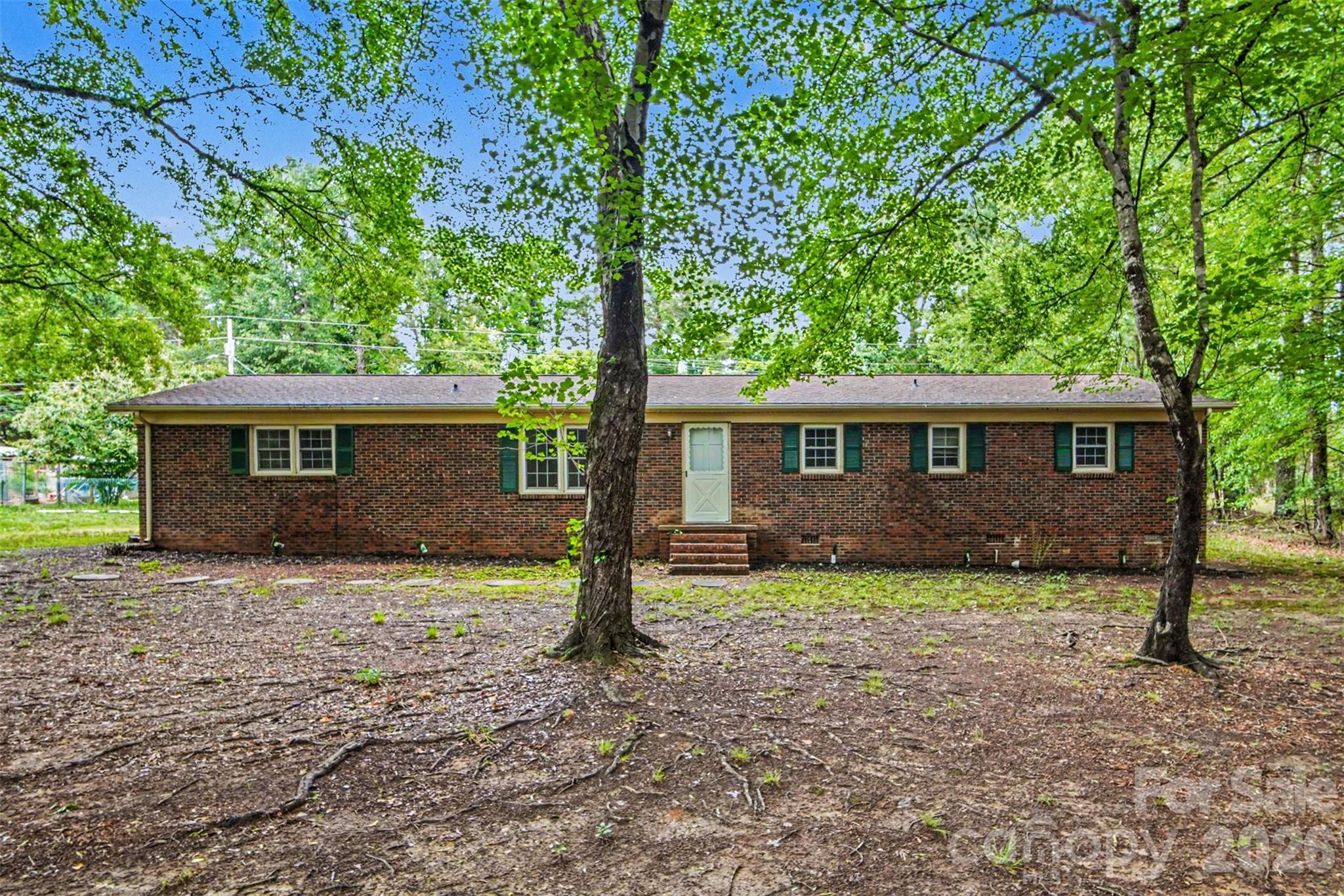 211 Lakeview Road — Cherryville