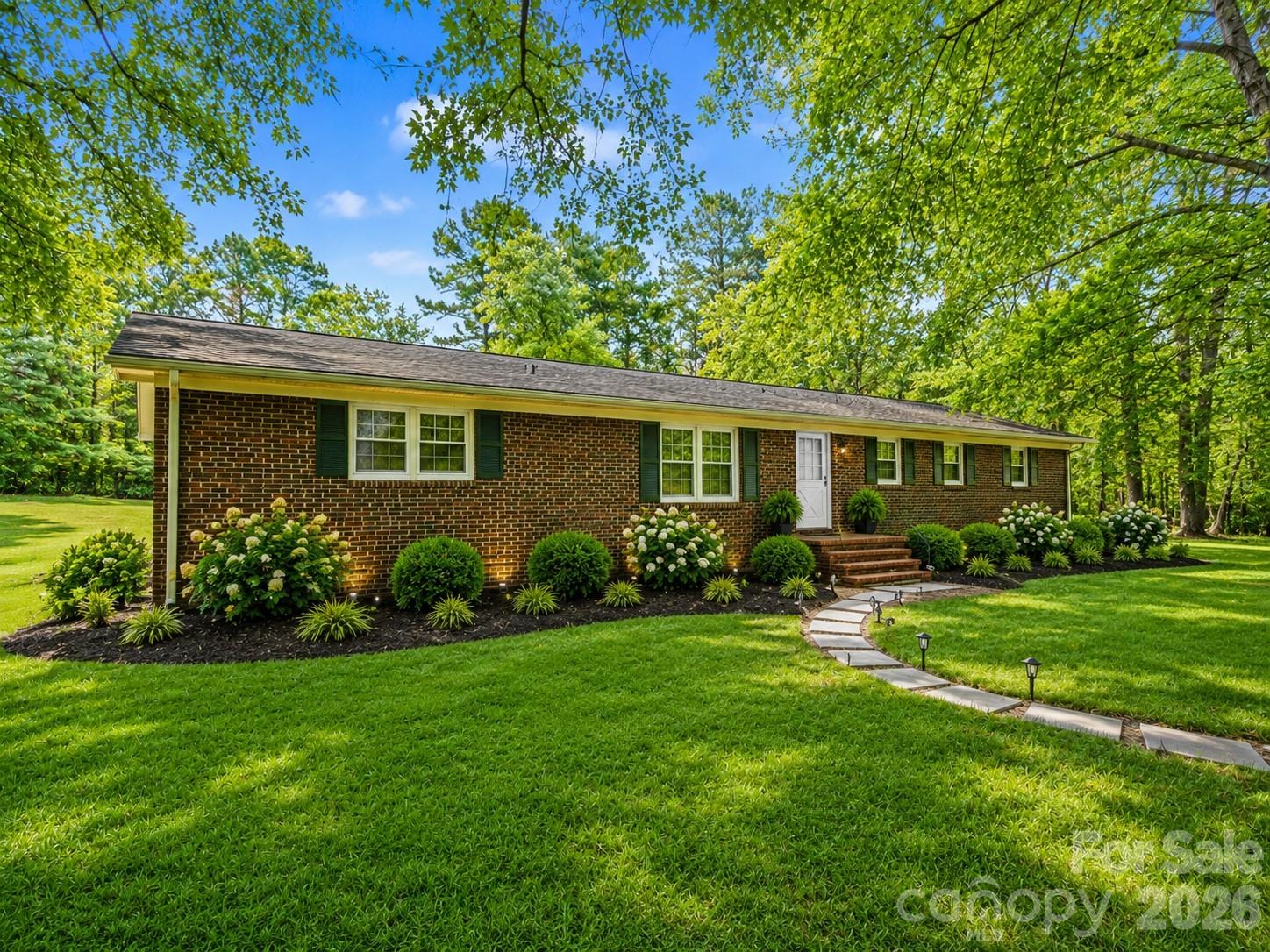 211 Lakeview Road — Cherryville