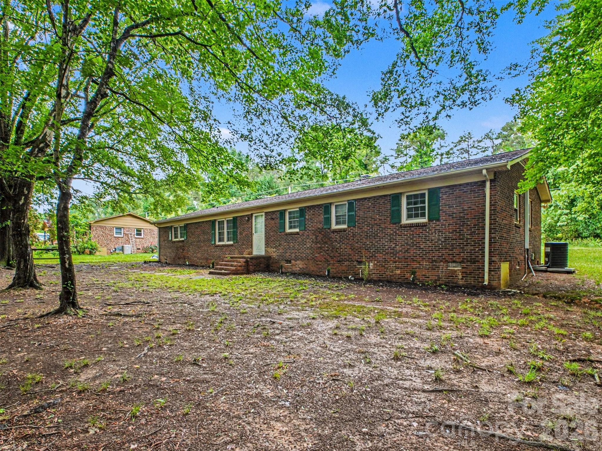 211 Lakeview Road — Cherryville