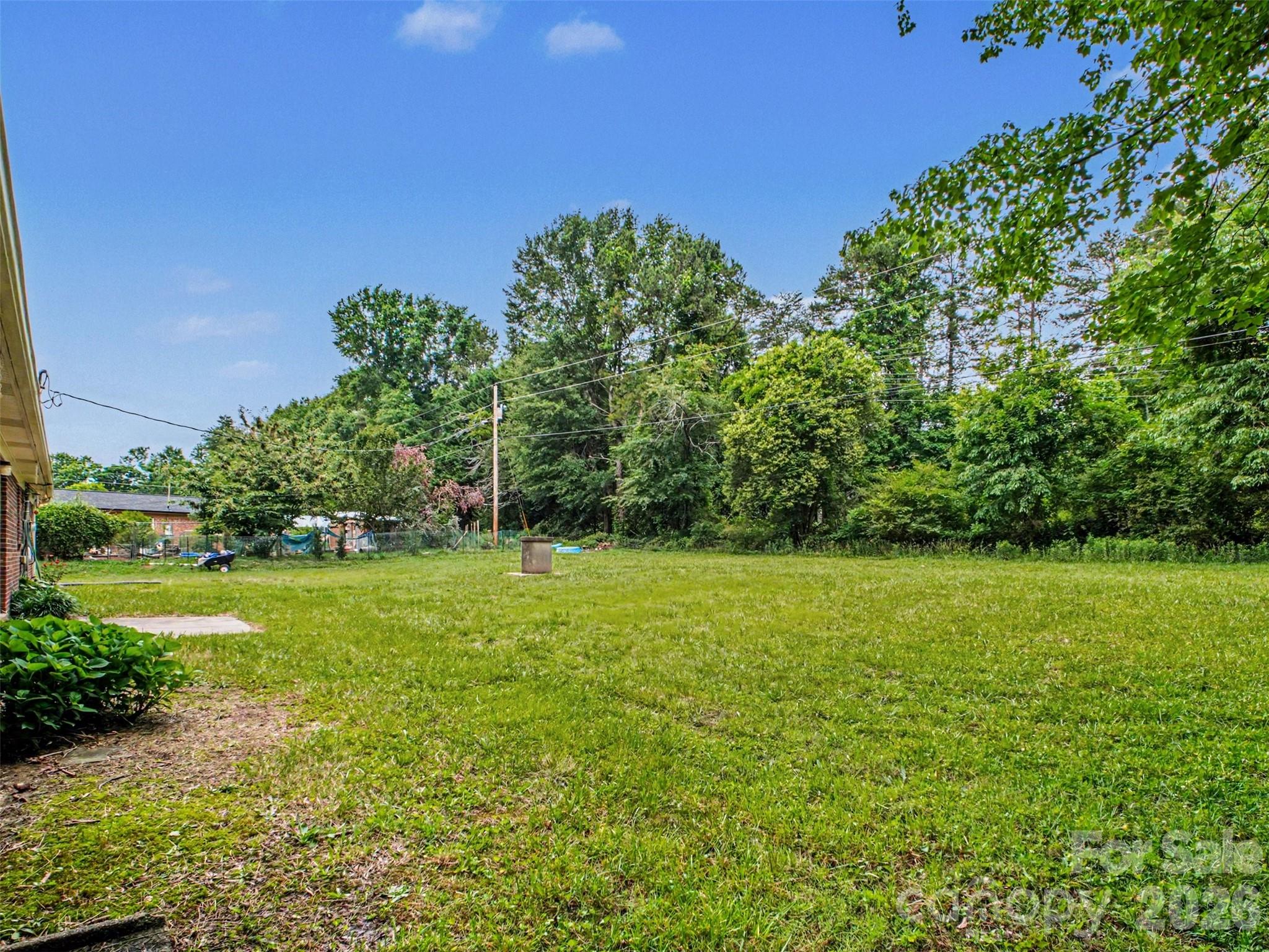 211 Lakeview Road — Cherryville