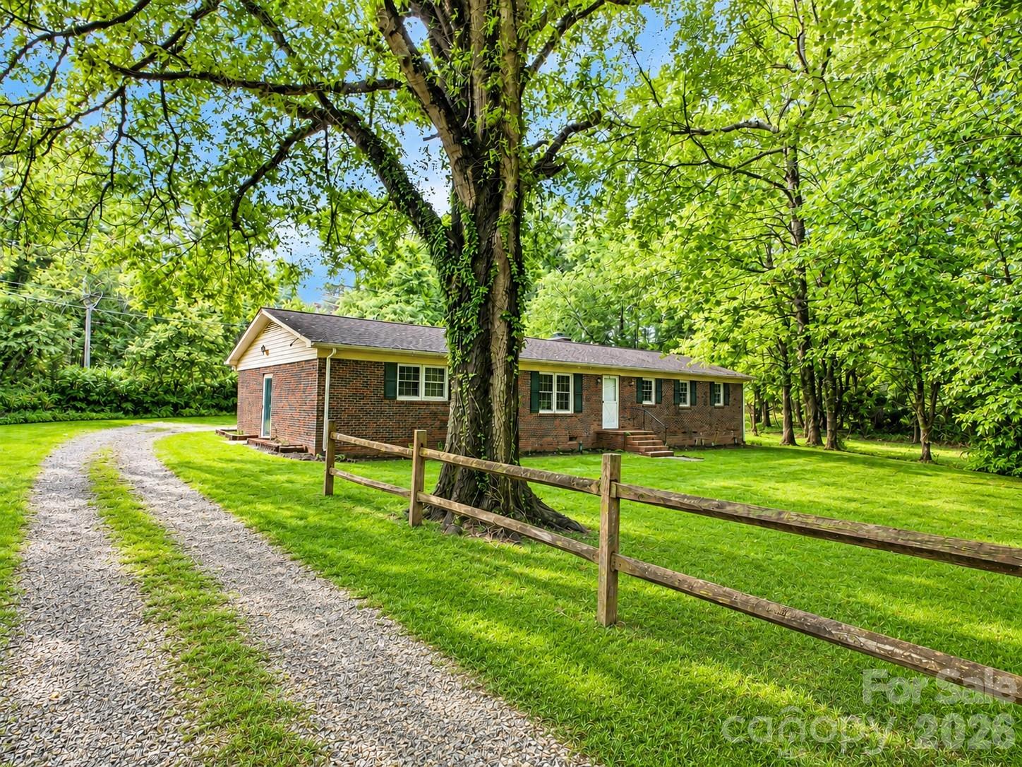 211 Lakeview Road — Cherryville