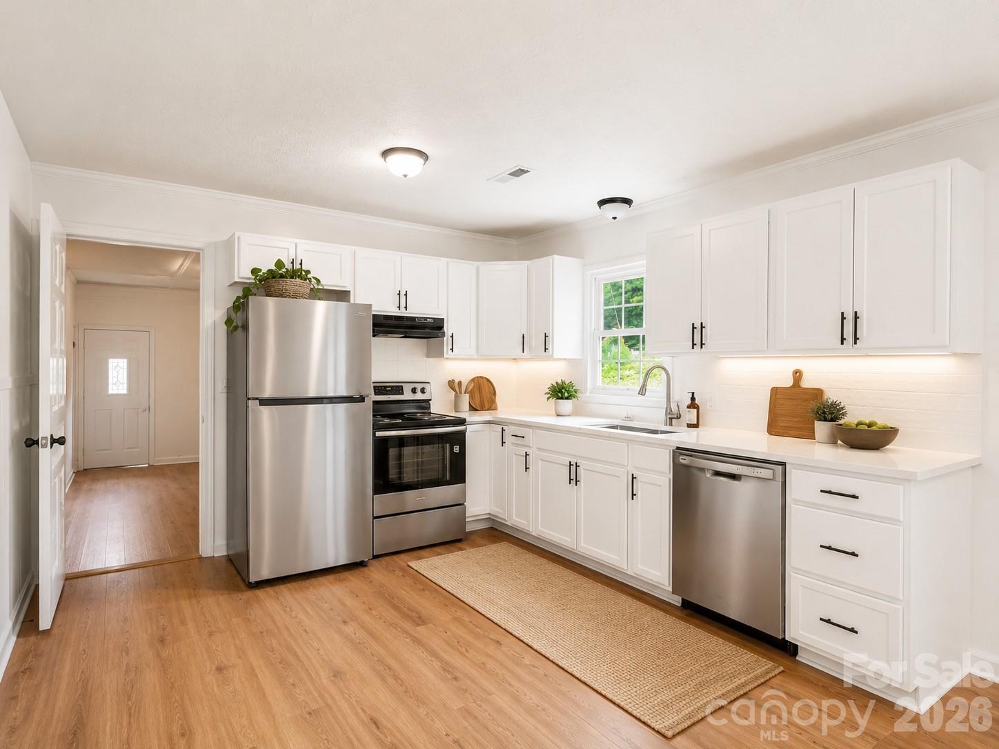 211 Lakeview Road — Cherryville