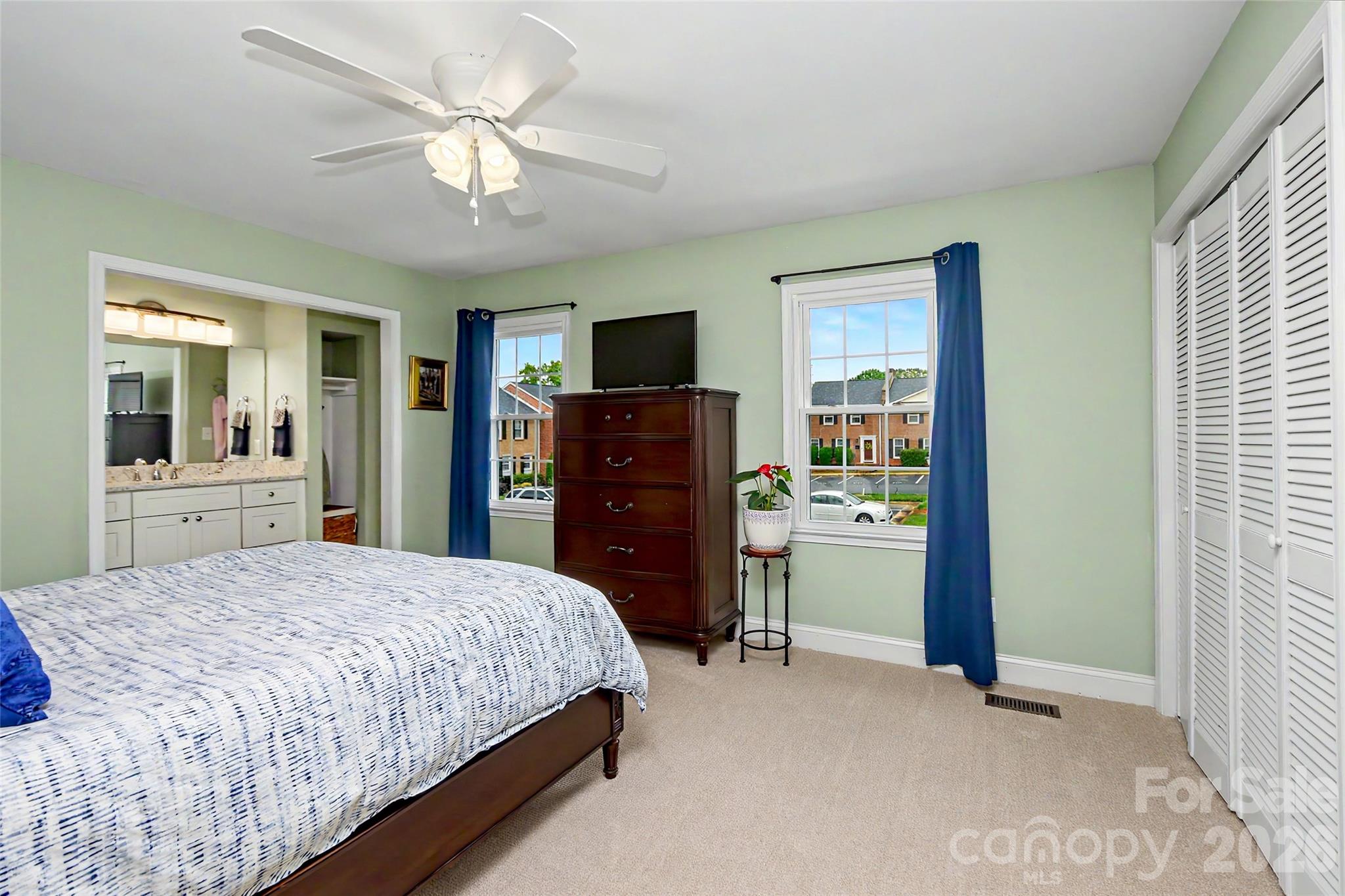 8333 Knights Bridge Road — Charlotte