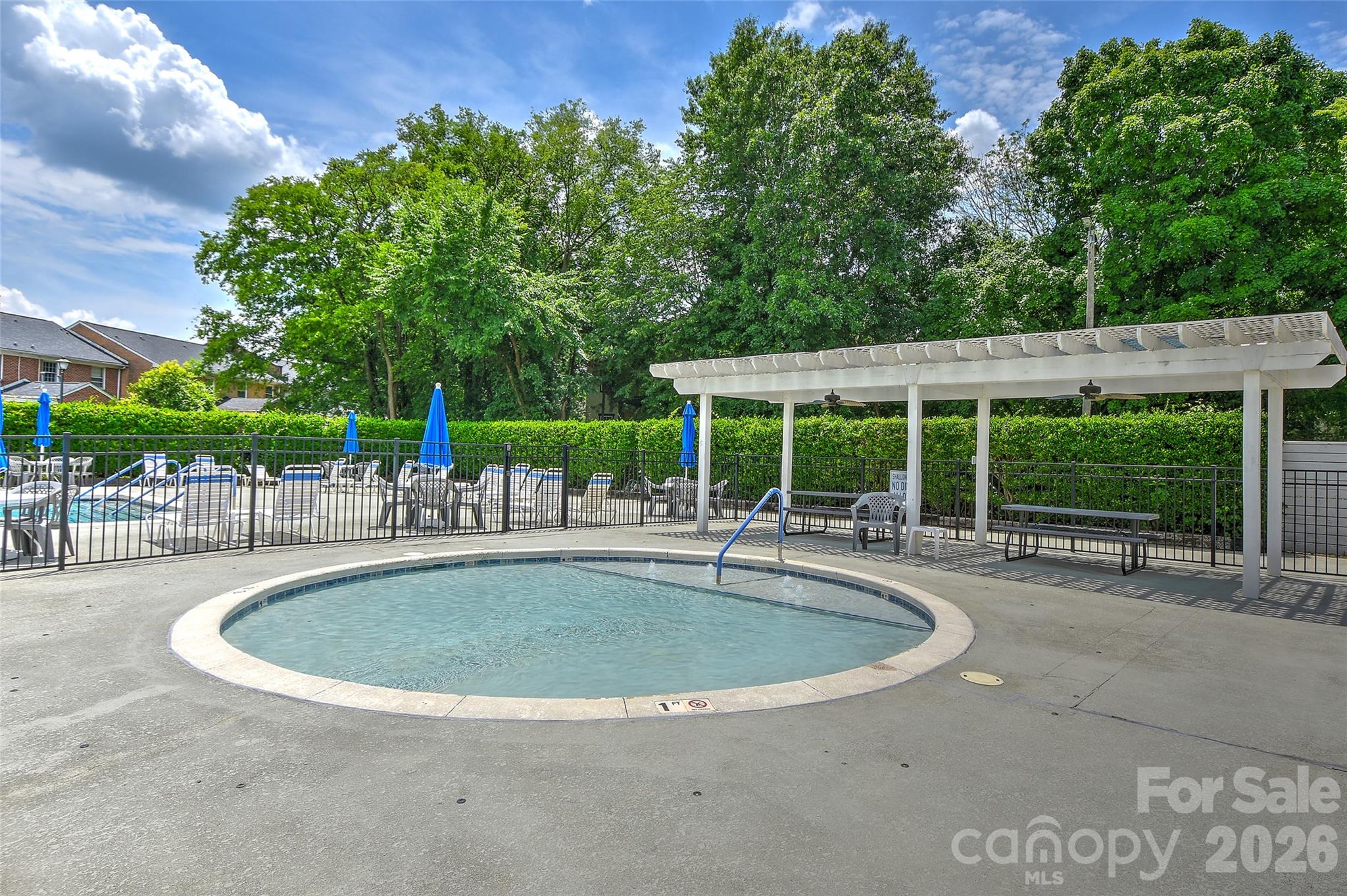 8333 Knights Bridge Road — Charlotte