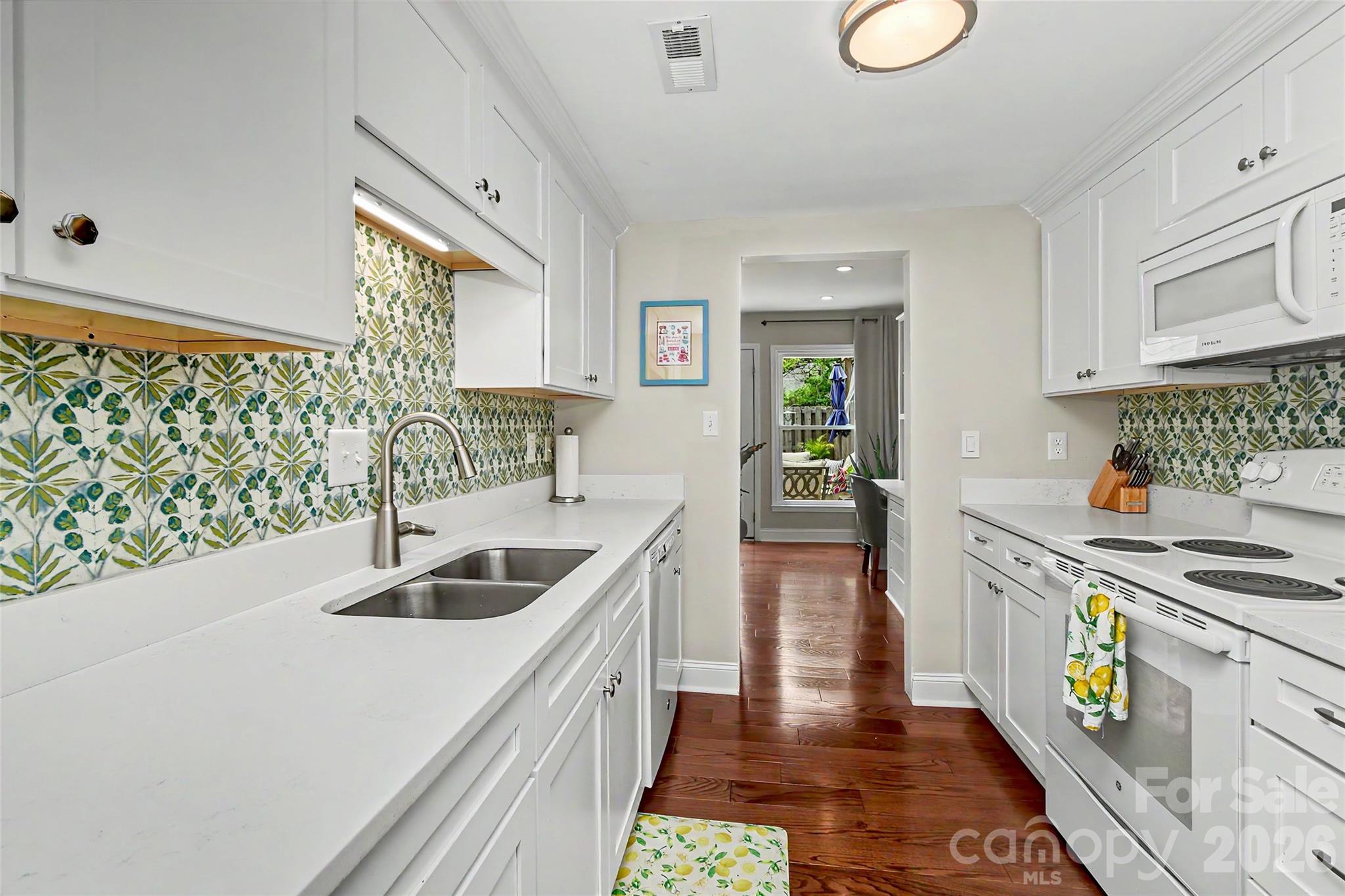 8333 Knights Bridge Road — Charlotte