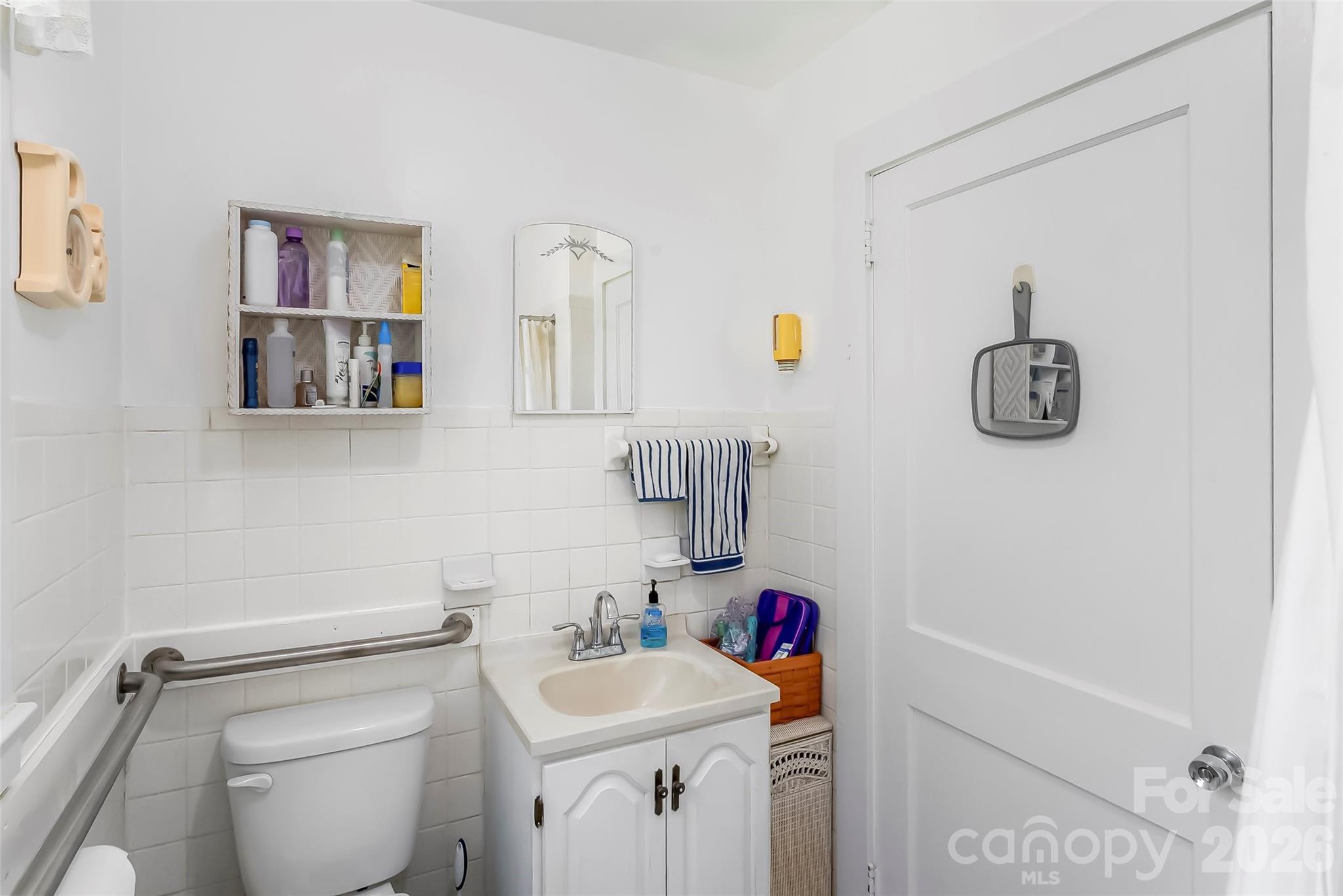 127 Stafford Road — Spruce Pine