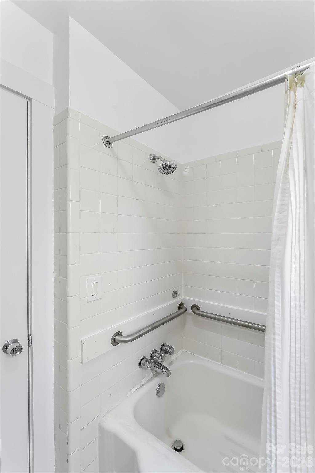 127 Stafford Road — Spruce Pine