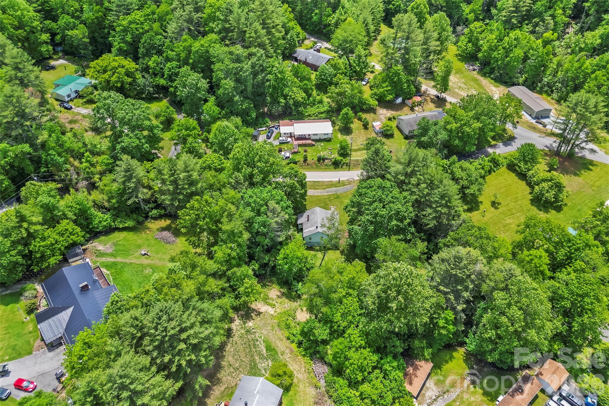 127 Stafford Road — Spruce Pine