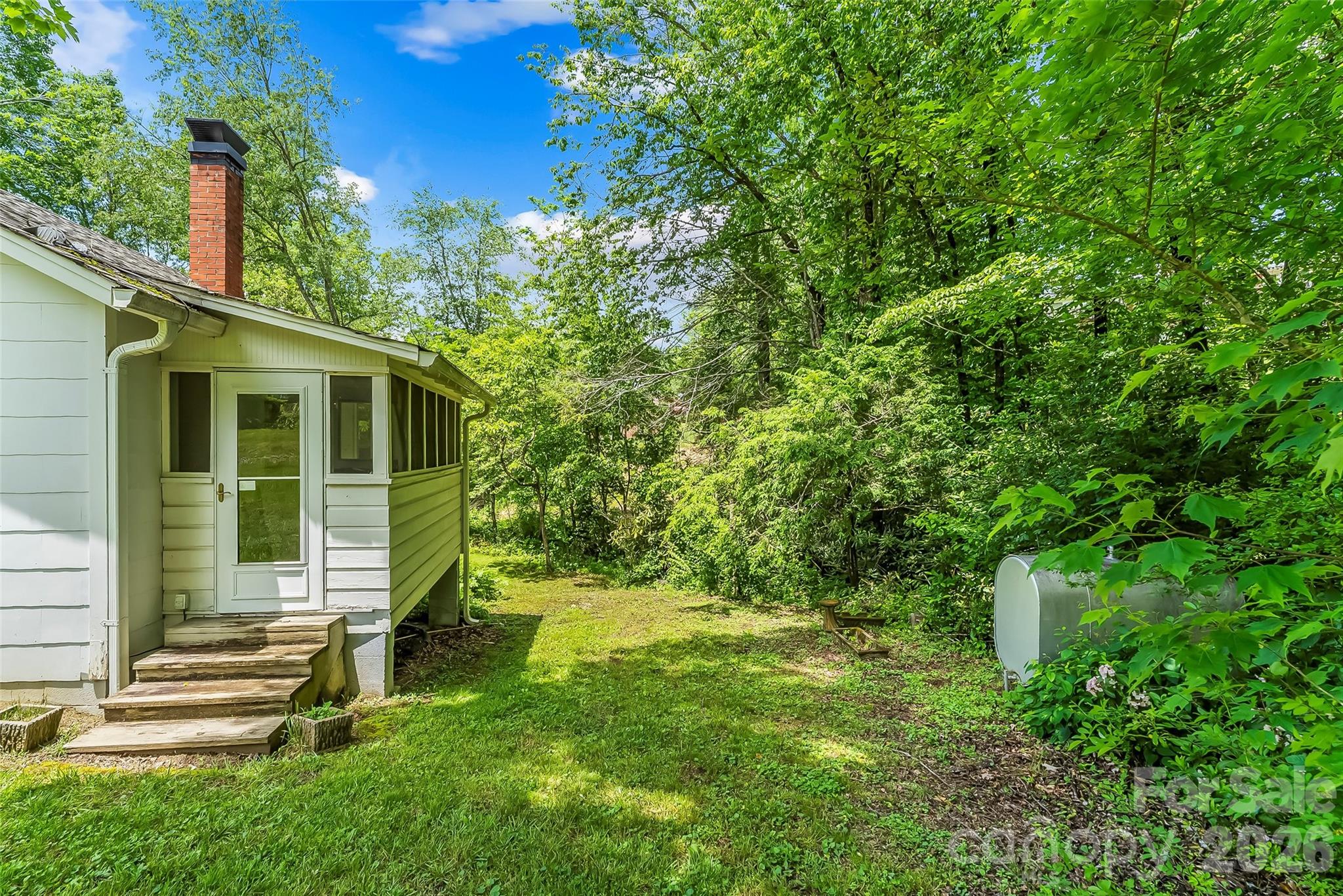 127 Stafford Road — Spruce Pine