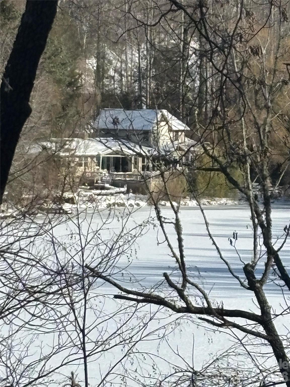11 Echo Lake Drive — Fairview