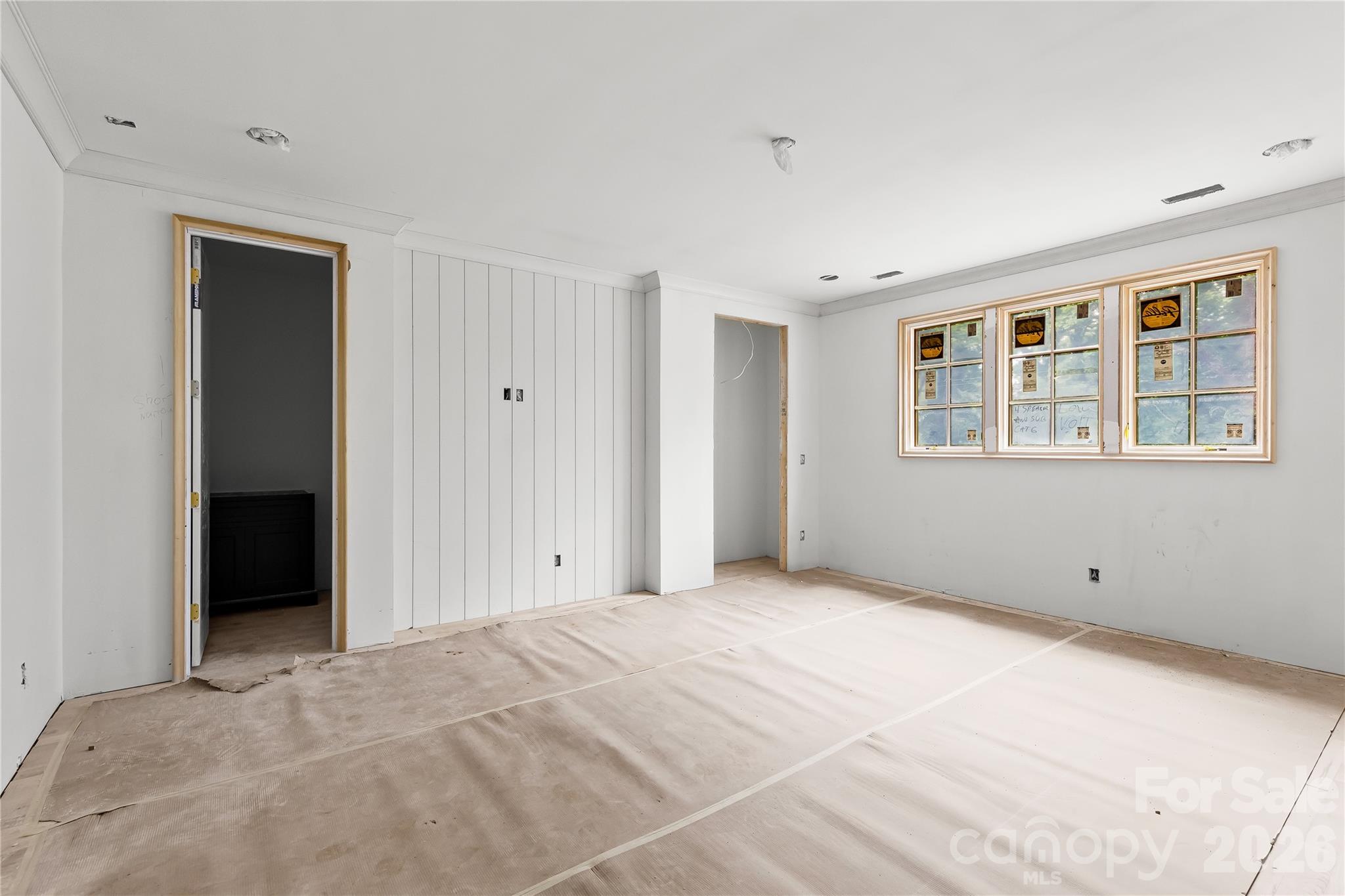 122 Lansdowne Road — Charlotte