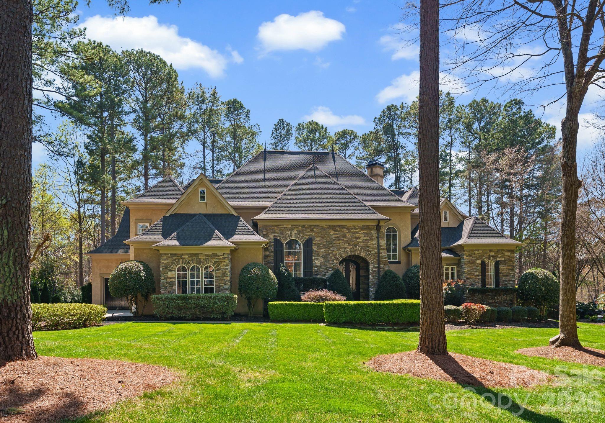 129 Marstons Mill Drive — Mooresville