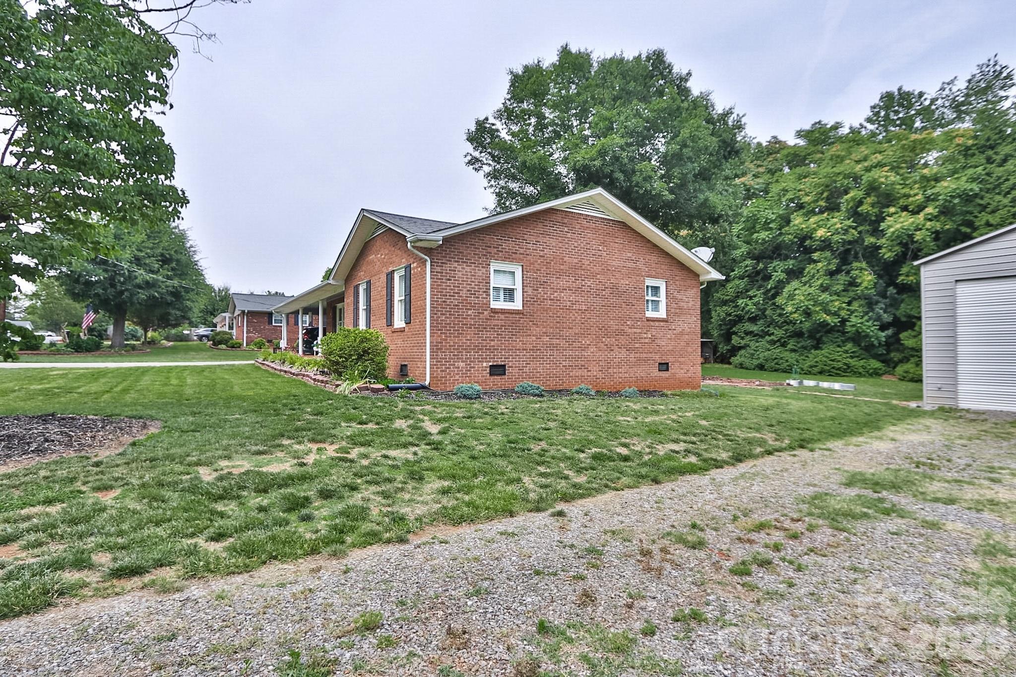 167 Speas Avenue — Boonville