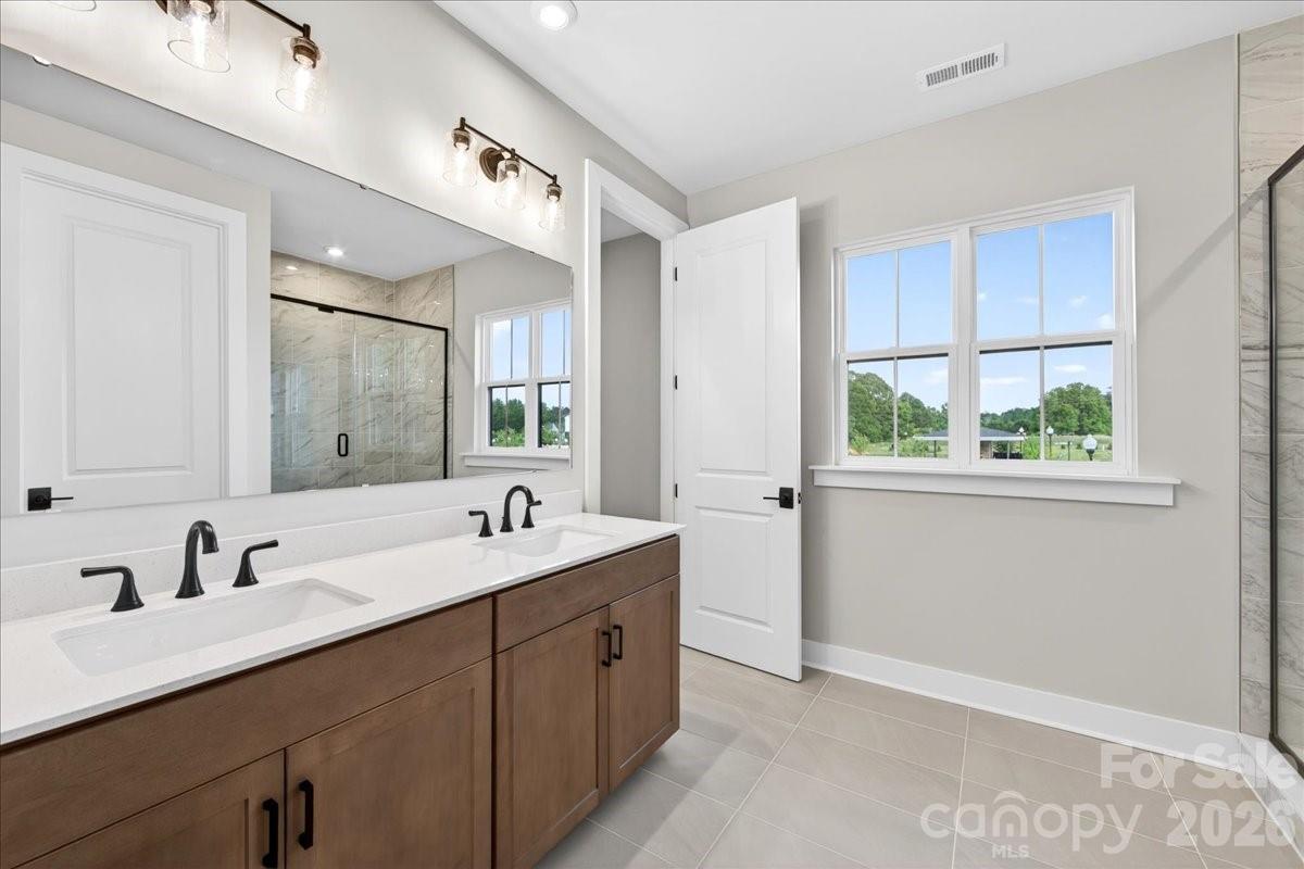 95 Seven Oaks Landing — Belmont