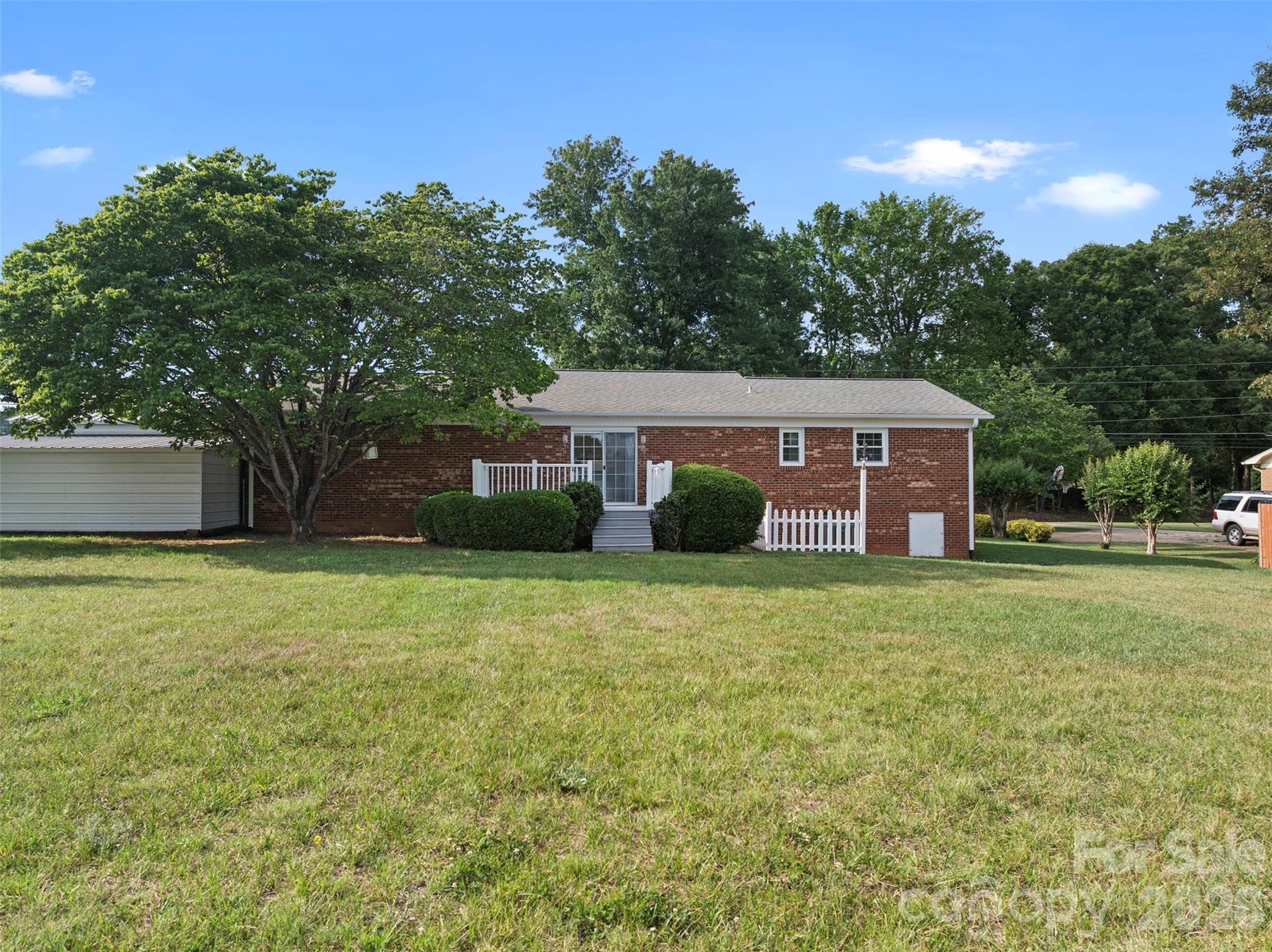 1413 Jersey Church Road — Lexington