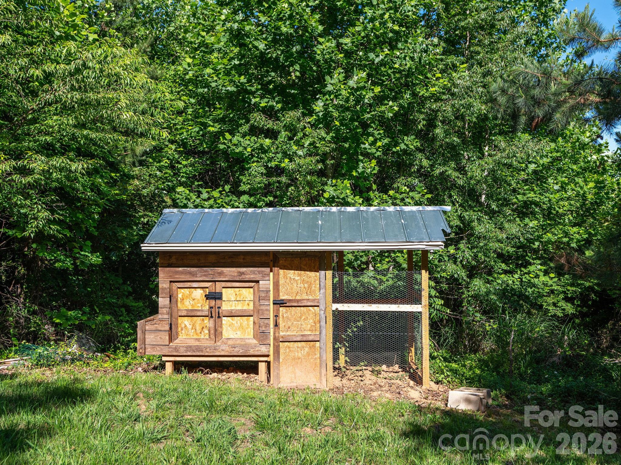 147 W Oakview Road — Asheville