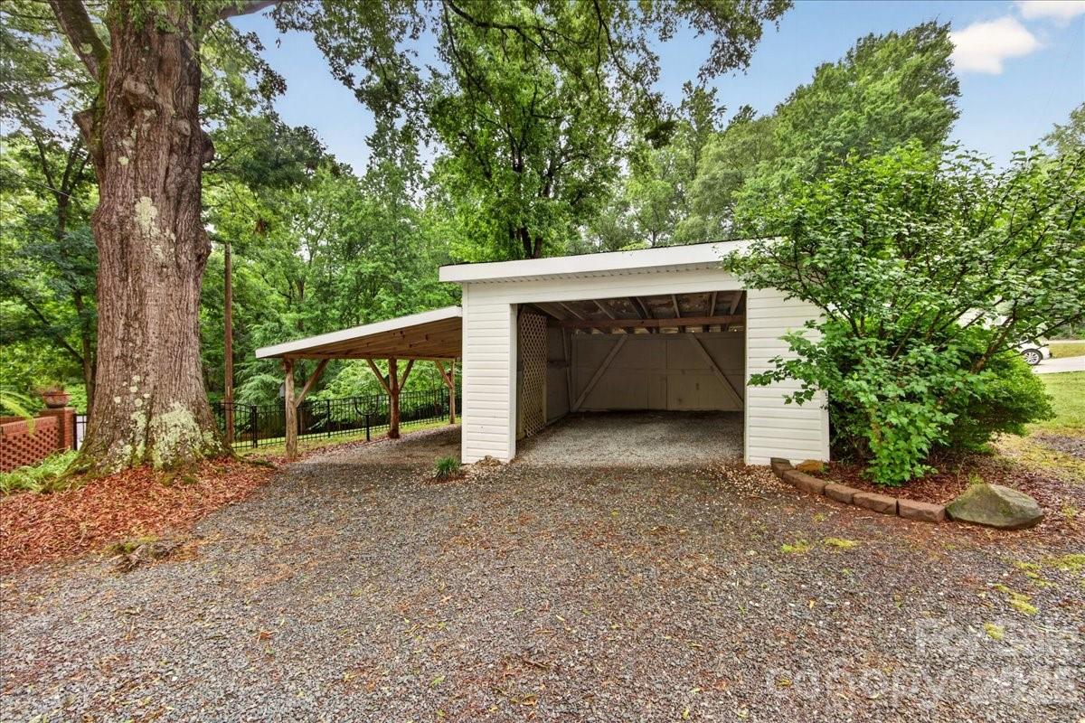 5001 Rehobeth Road — Waxhaw