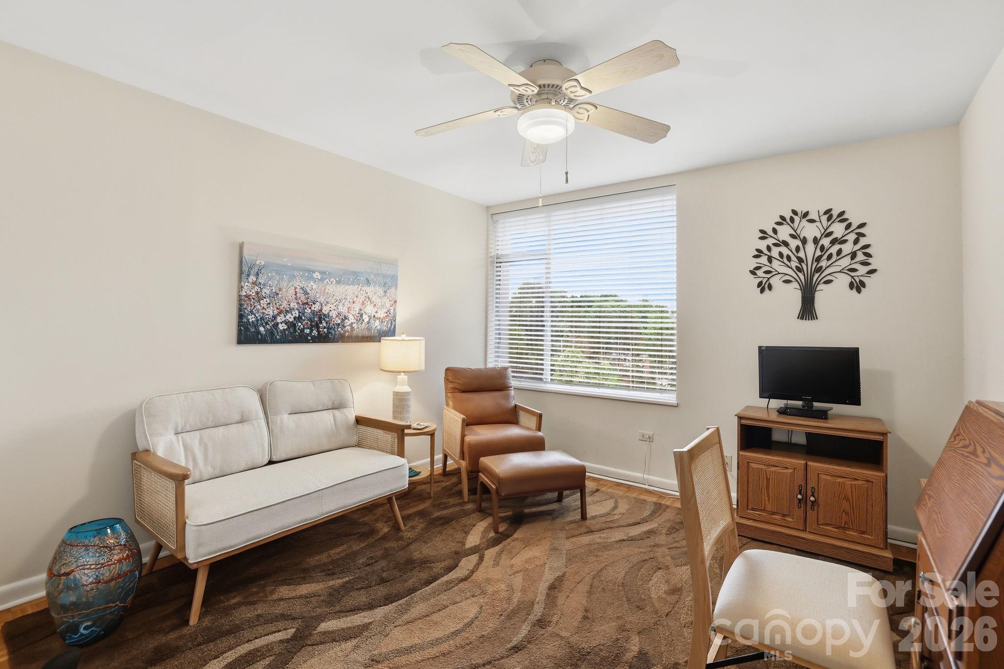 1300 Queens Road #416 — Charlotte