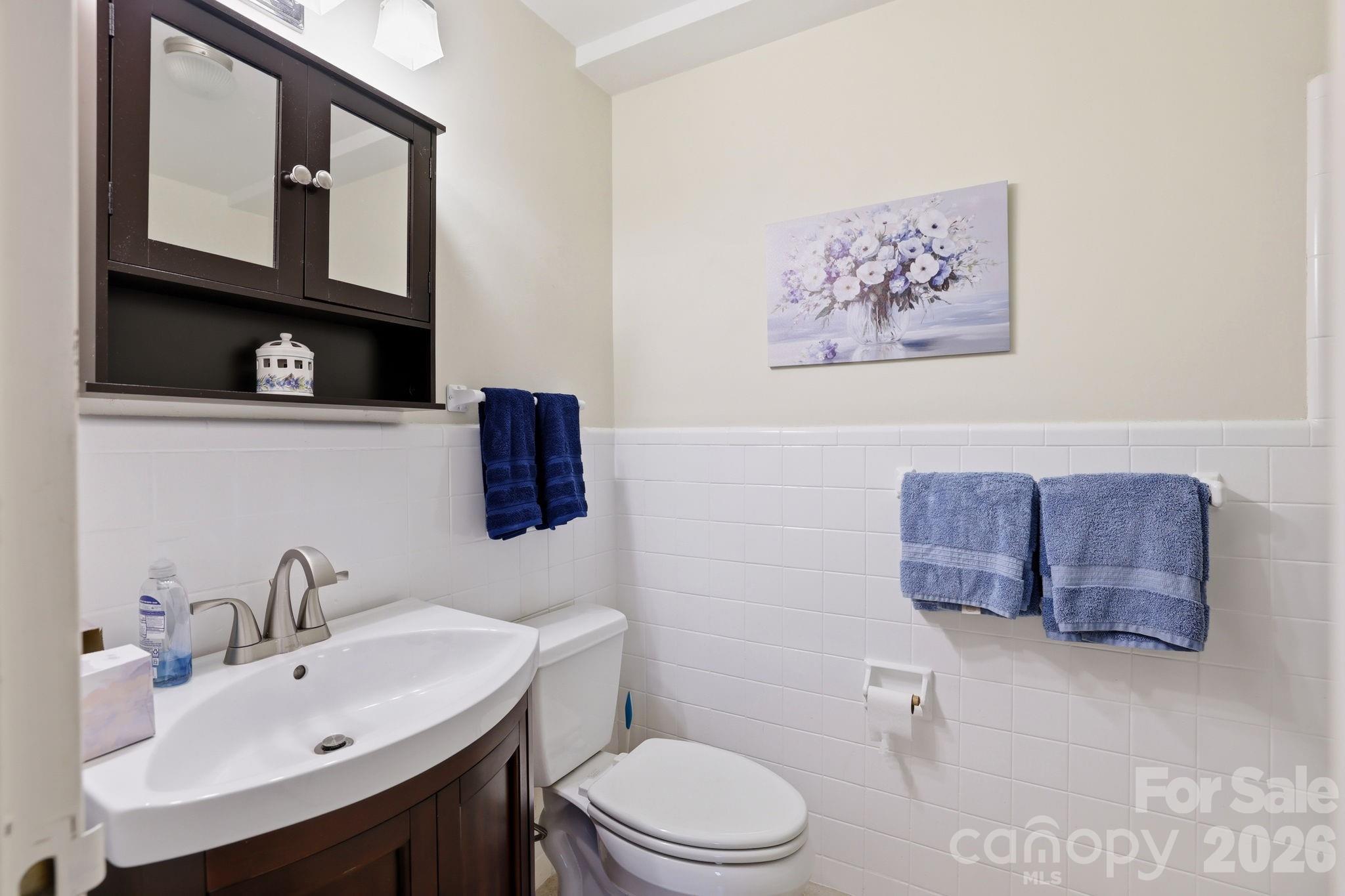 1300 Queens Road #416 — Charlotte